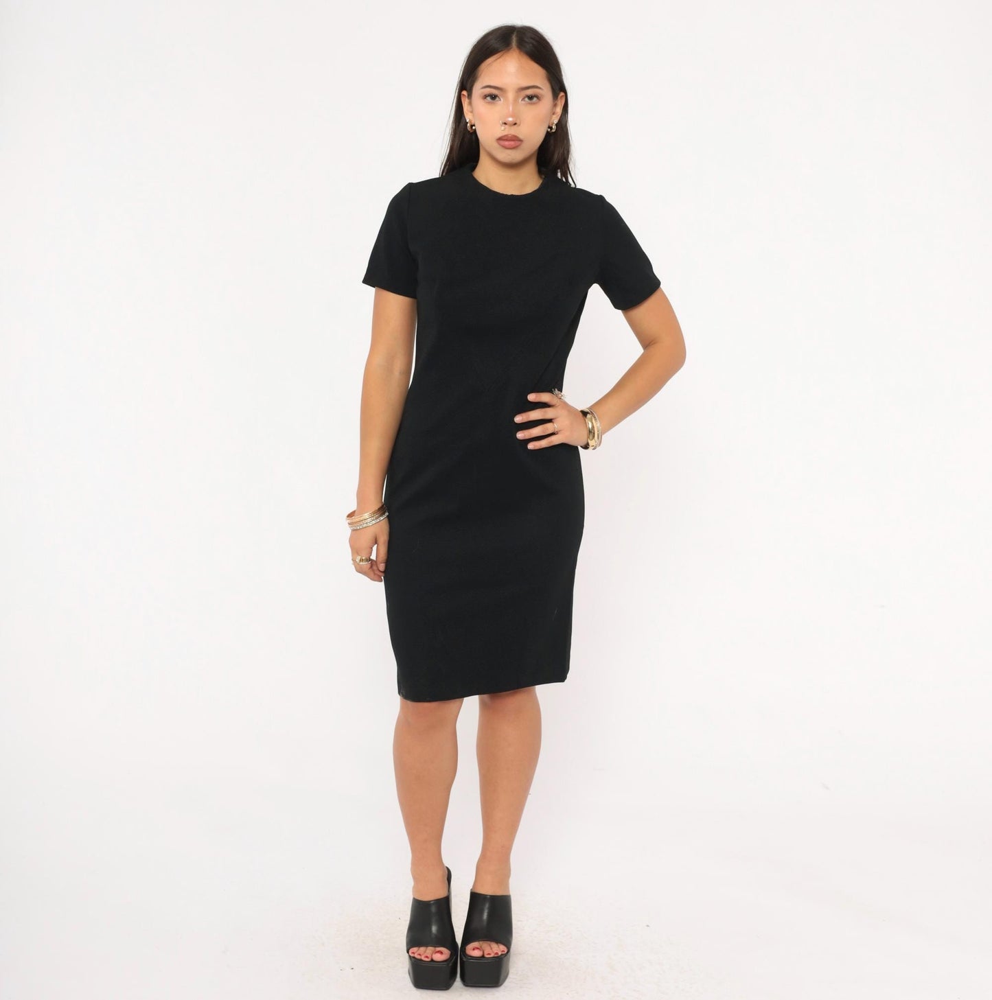 70s Black Shift Dress Crew Neck Short Sleeve Knee Length Small