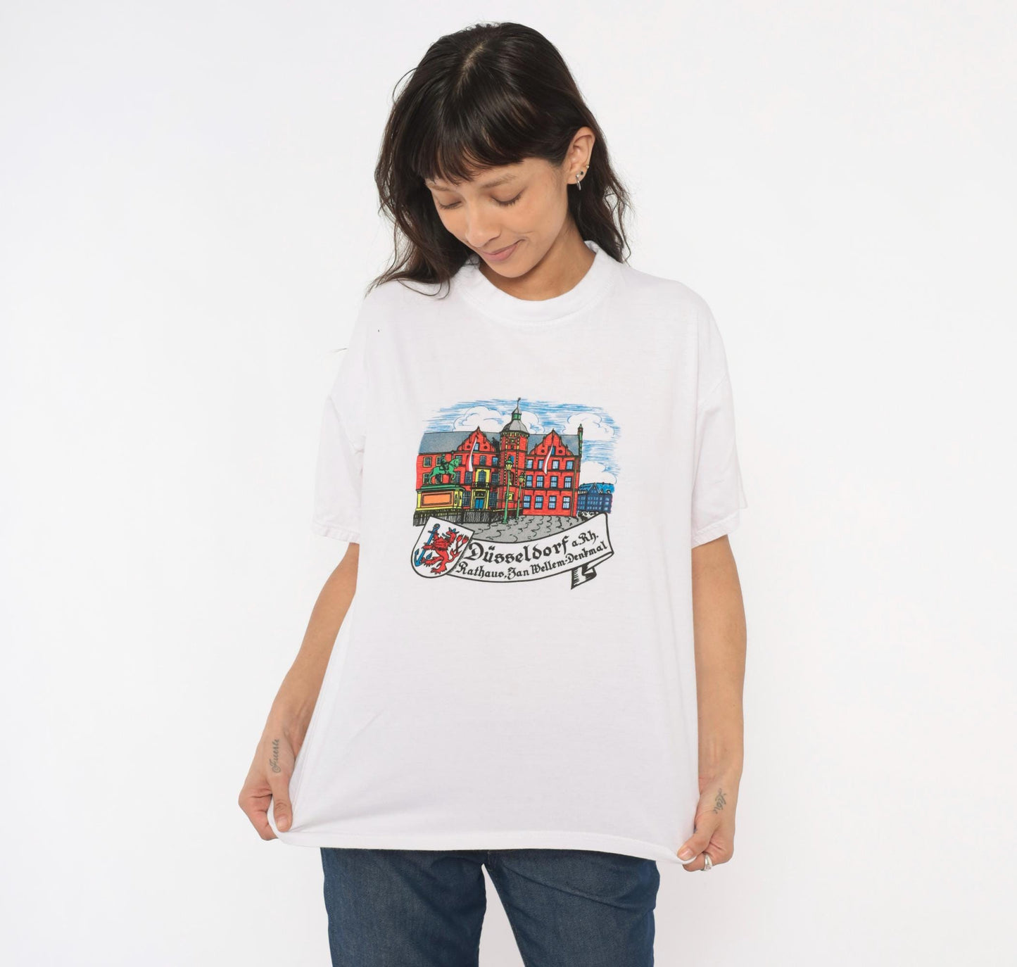 90s B & C Düsseldorf Rathaus Graphic Tee White Cotton Crew Neck Large L