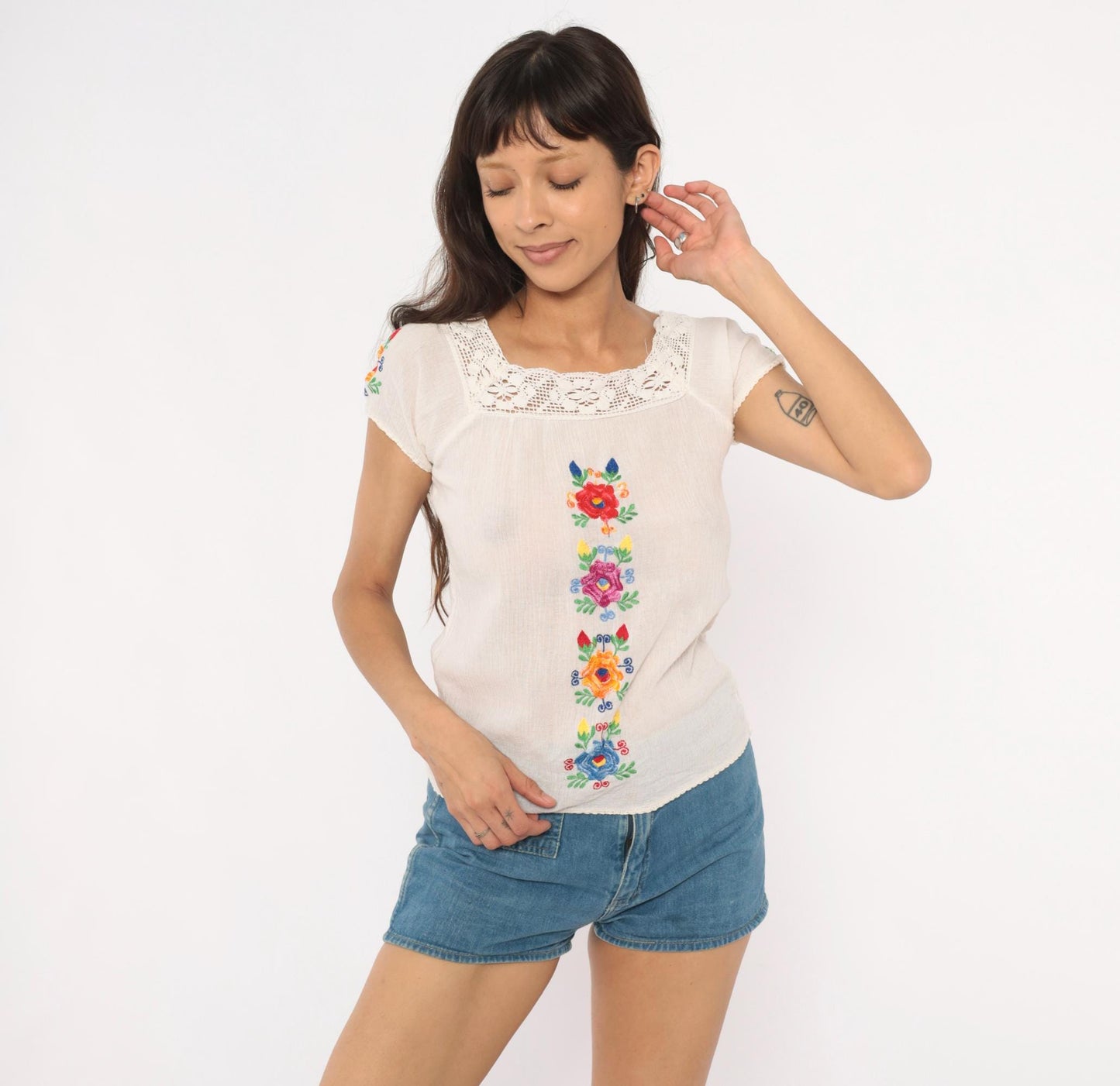 2000s Delias Peasant Blouse Embroidered Floral Crochet Cream Cotton XS