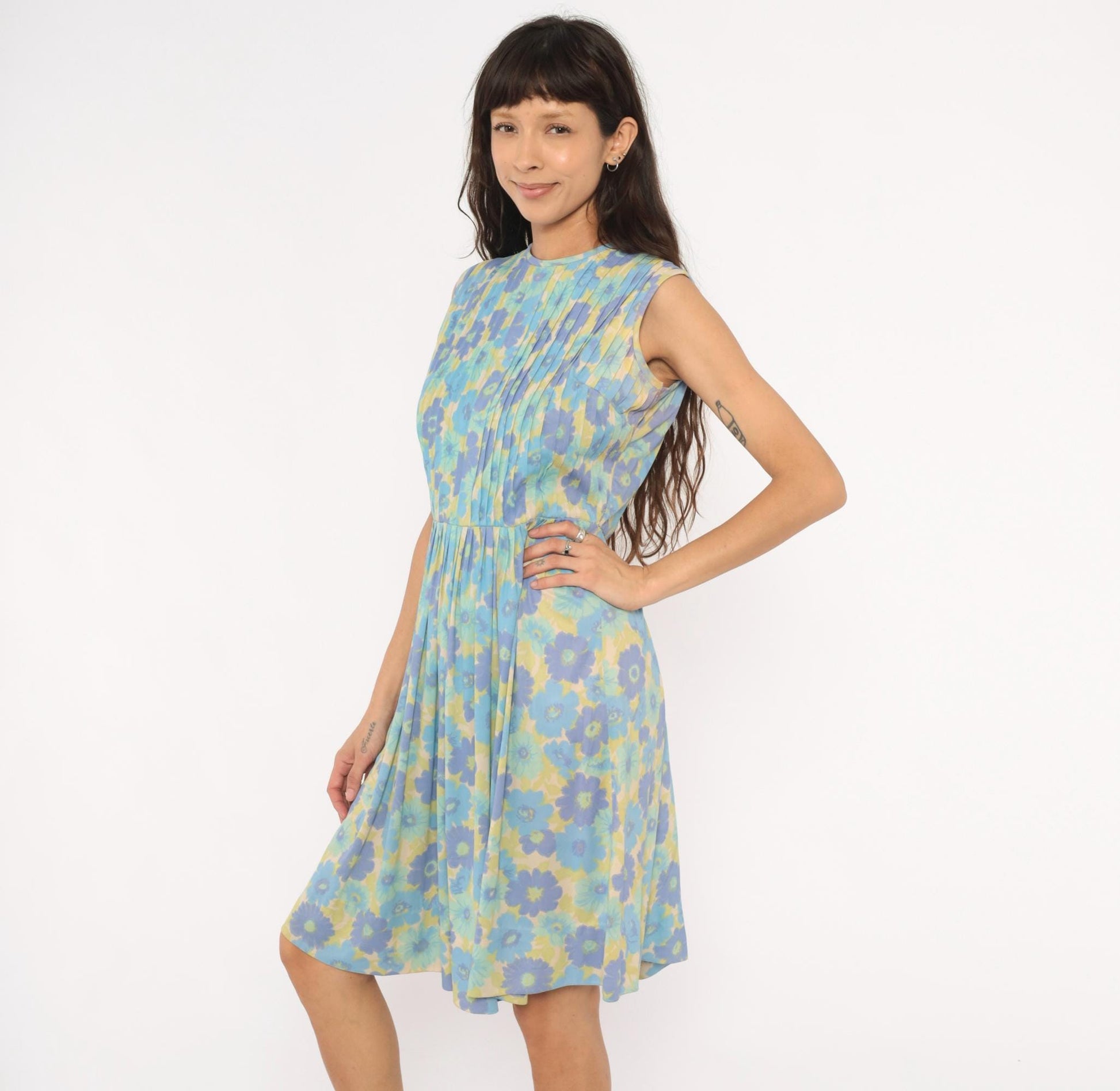 60s Carol Brent Floral Pleated Dress Blue Violet Yellow Knee-Length Medium M