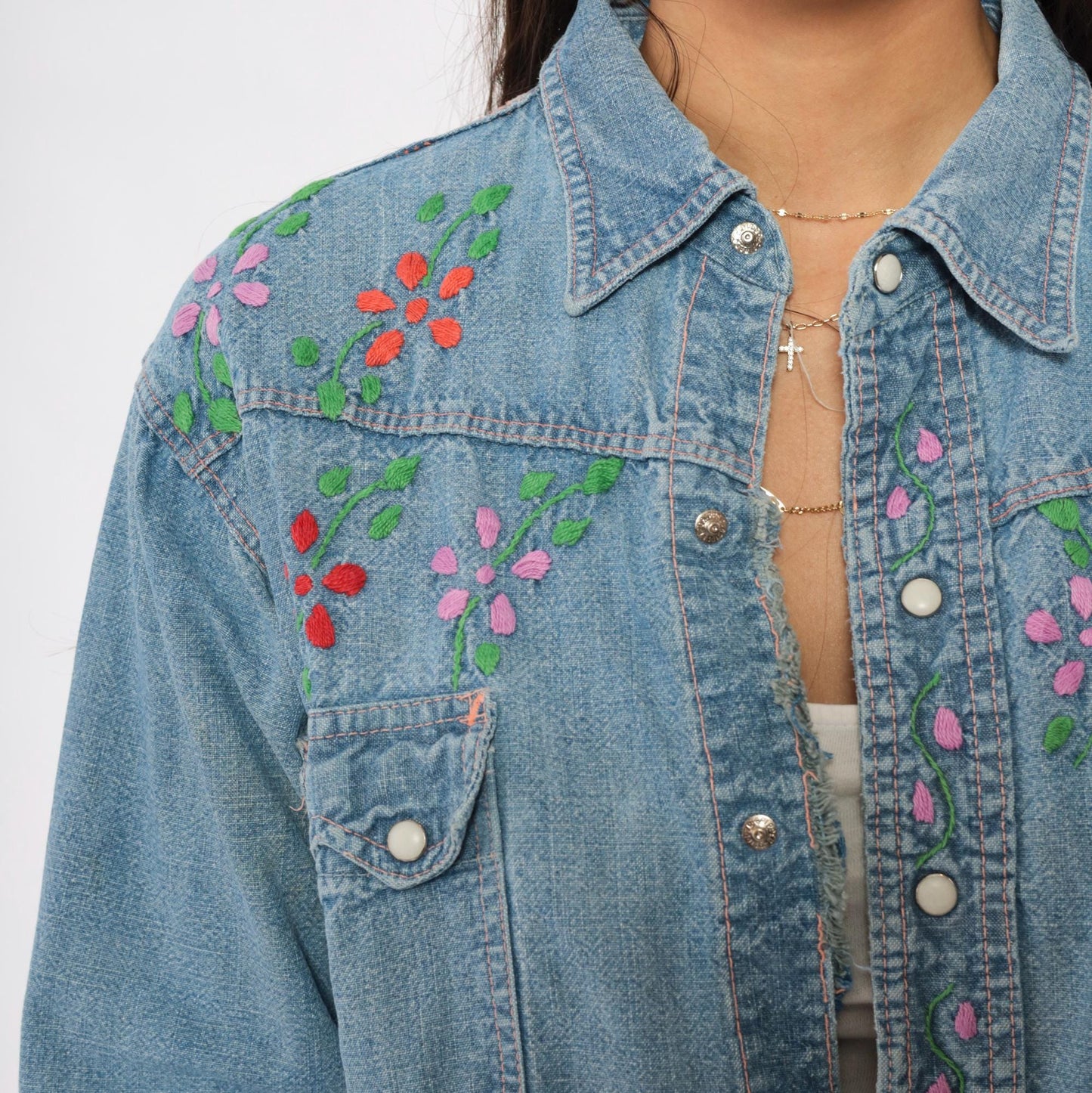 70s Light Wash Denim Western Shirt Floral Embroidered Pearl Snap Medium