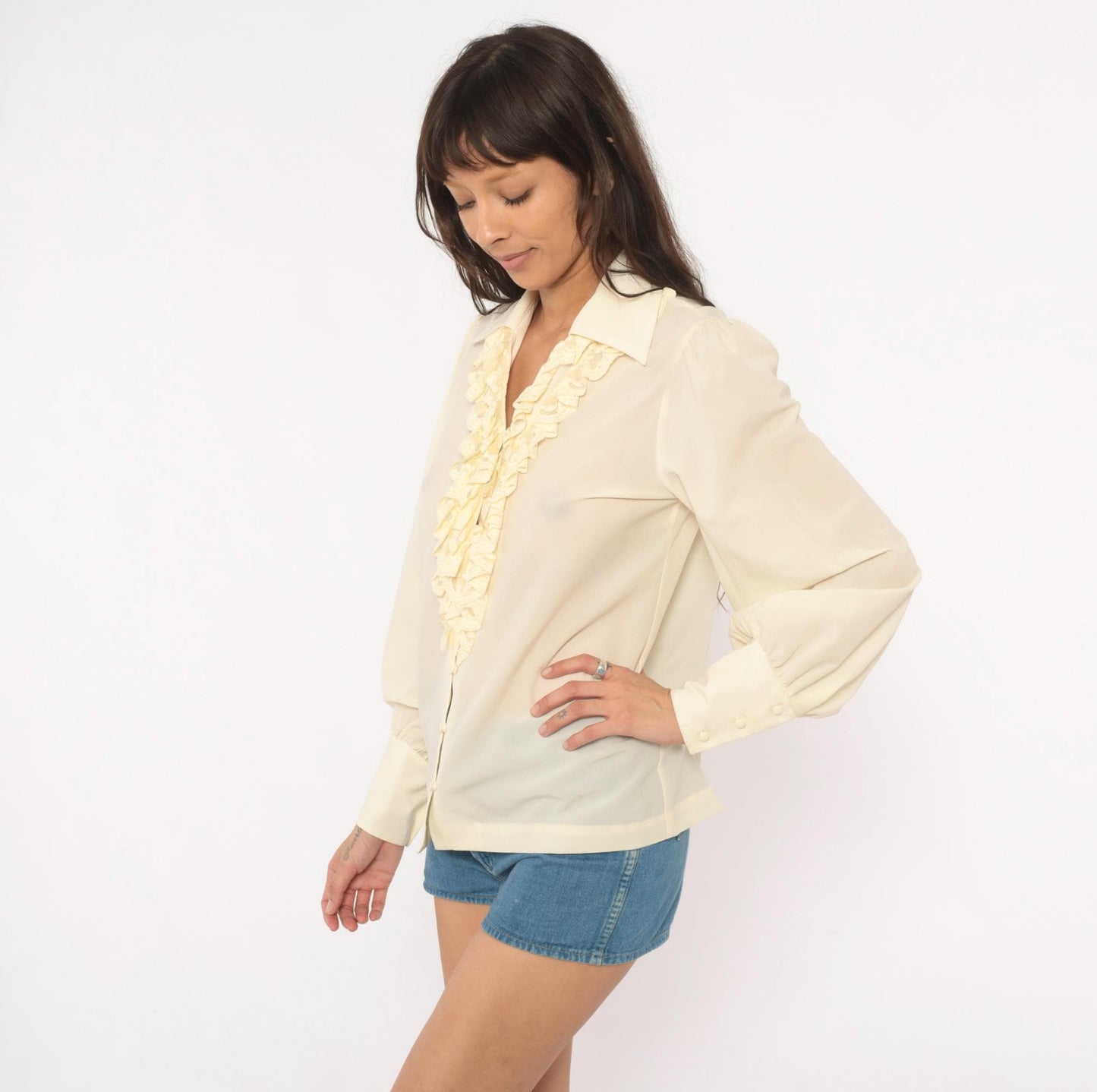 70s Lee Mar Cream Lace Ruffle Blouse Button Front Bishop Sleeve Medium