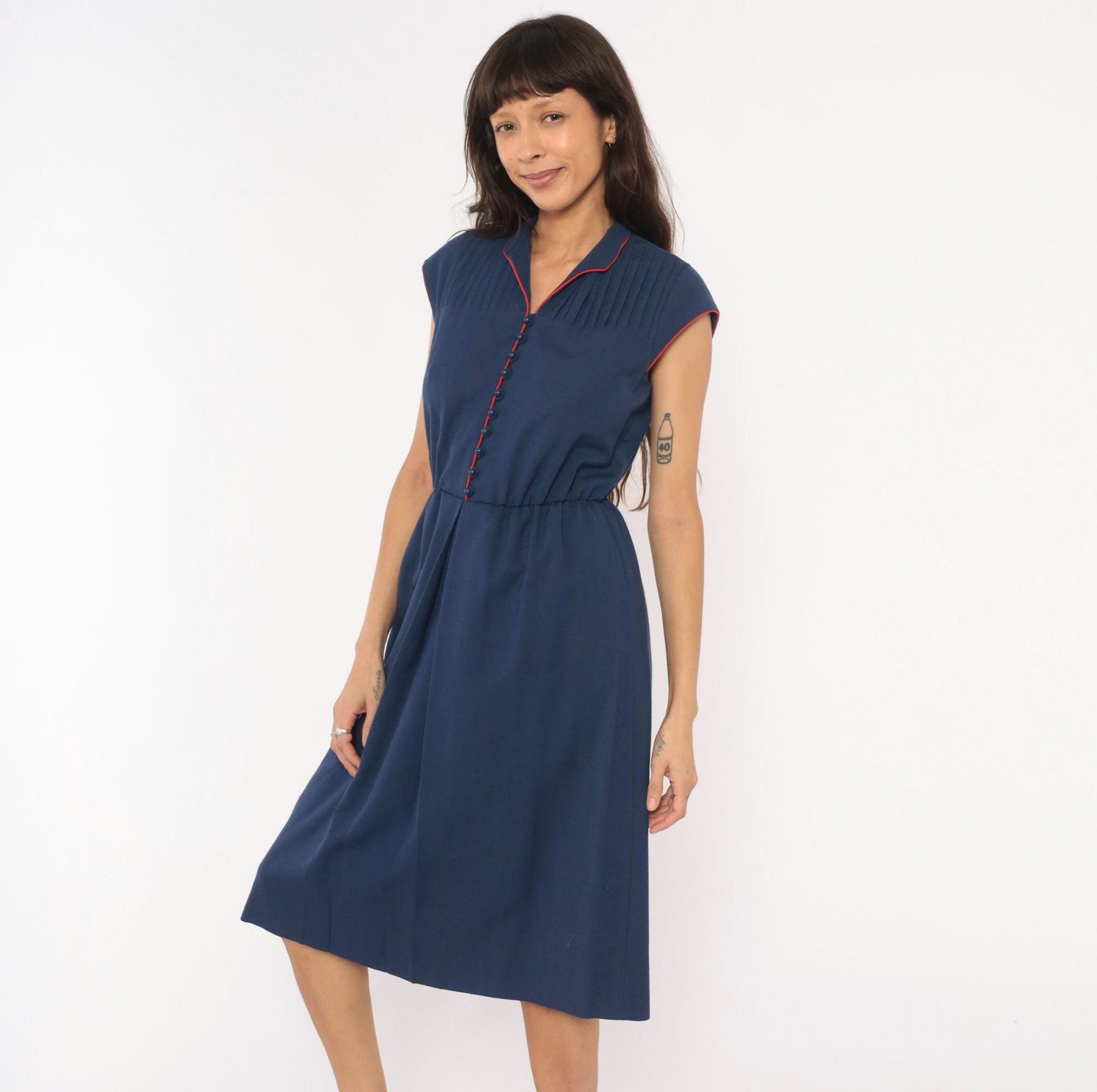 80s Leslie Fay Navy Pintuck Shirtdress Red Piping V-Neck Knee-Length Small Medium