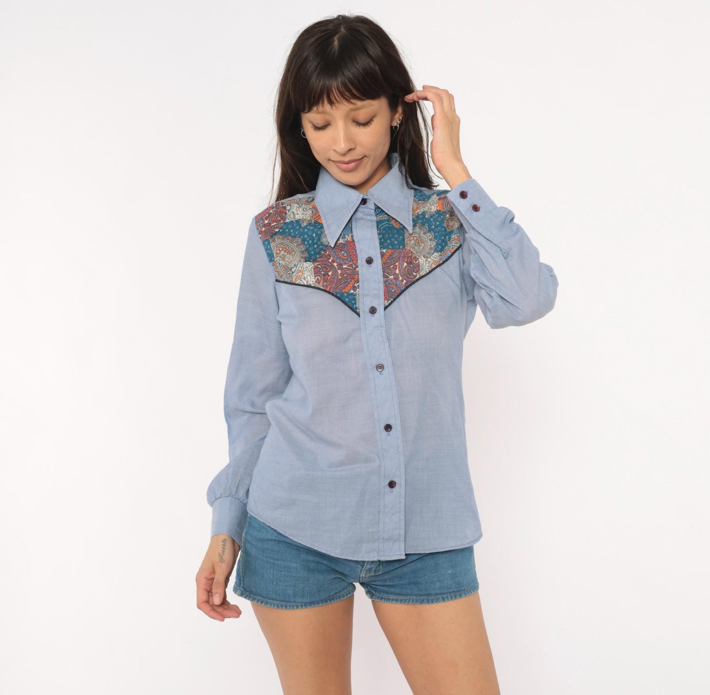 70s Paisley Western Chambray Shirt Pointed Collar Cotton Yoke Blouse Medium