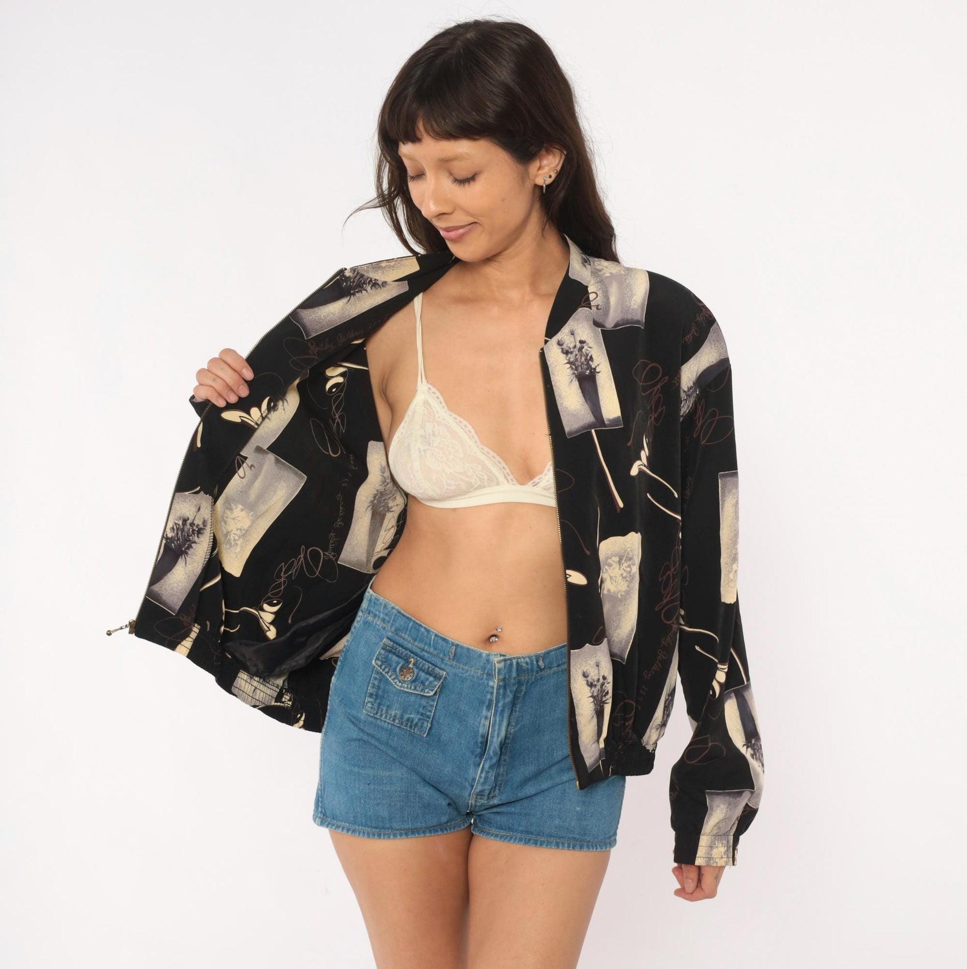 90s Kensington Square Bomber Jacket Black Cream Floral Vase Graphic Large
