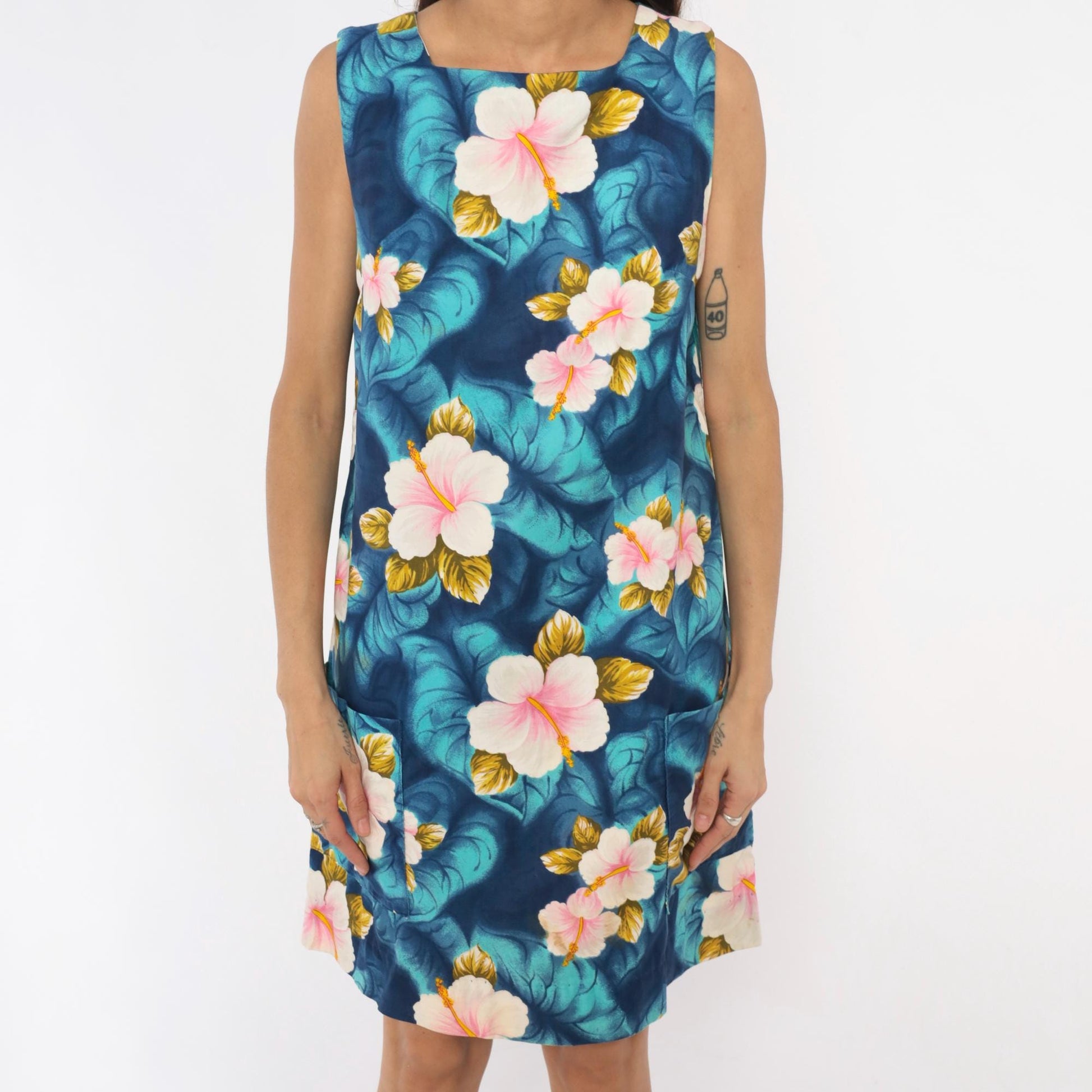 80s Hawaiian Hibiscus Shift Dress Navy Teal Pink Floral Cotton Medium
