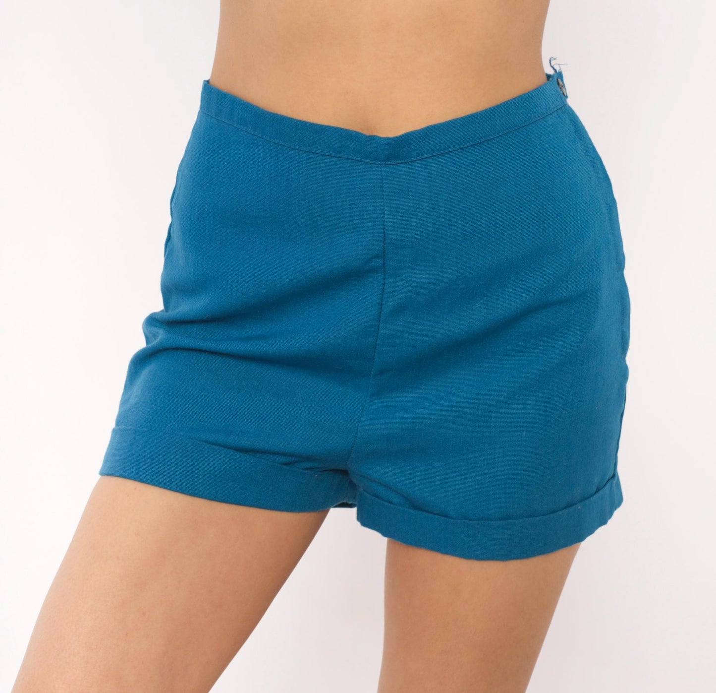 70s Teal High-Waisted Shorts Cotton V-Shaped Waistband Cuffed Small S