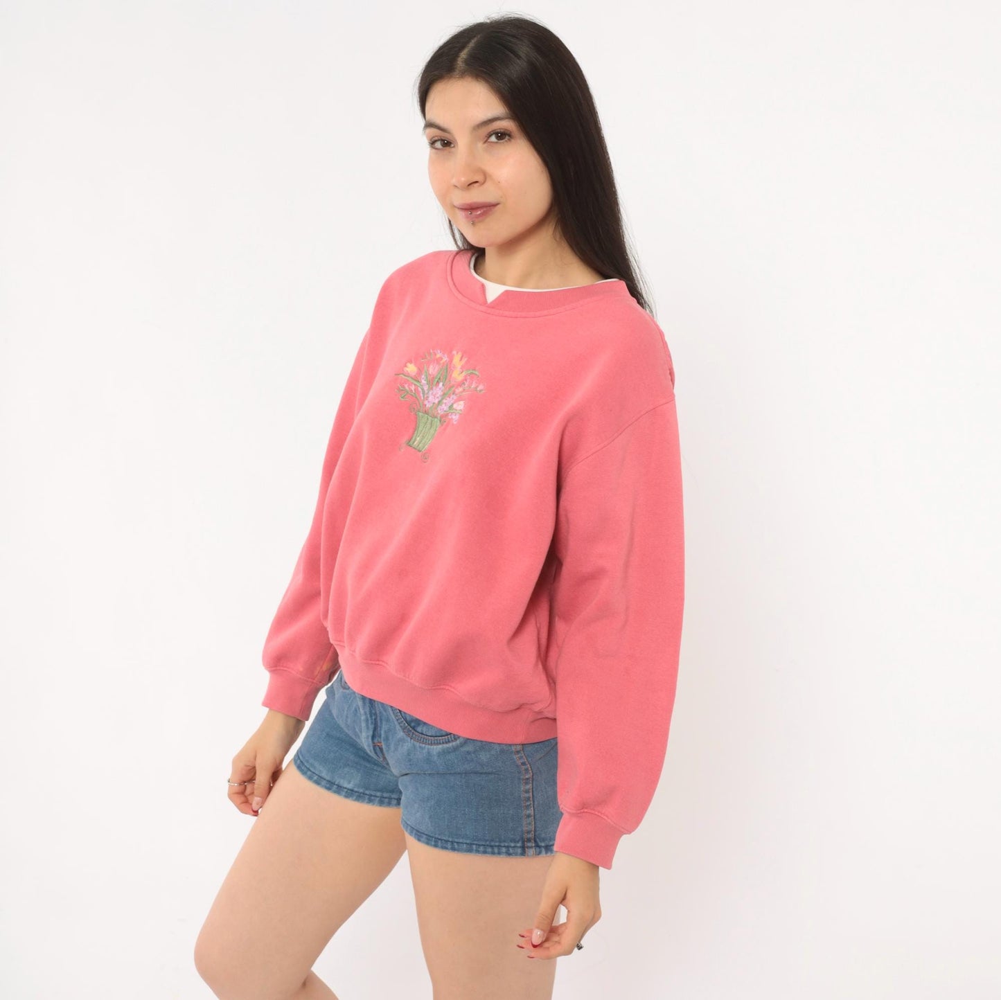 90s Floral Embroidered Sweatshirt Rose Pink Tulip Basket Cotton Medium