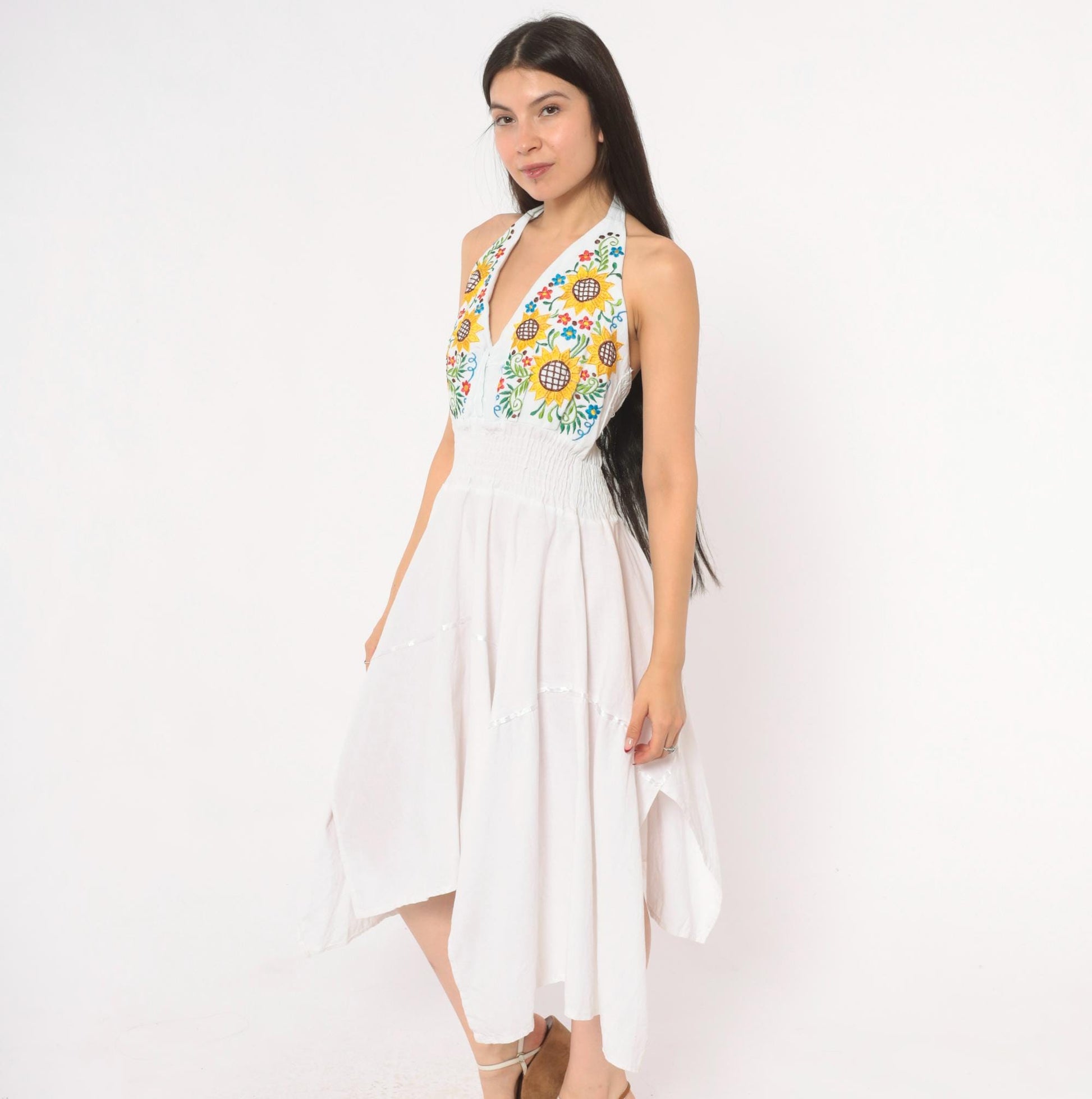 90s White Sunflower Embroidered Halter Dress Cotton Handkerchief Hem Medium