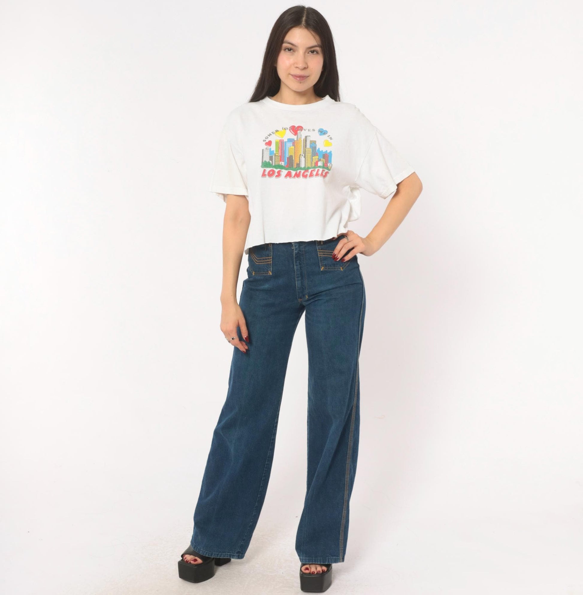2000s Delta Crop Tee Los Angeles Skyline Hearts White Small