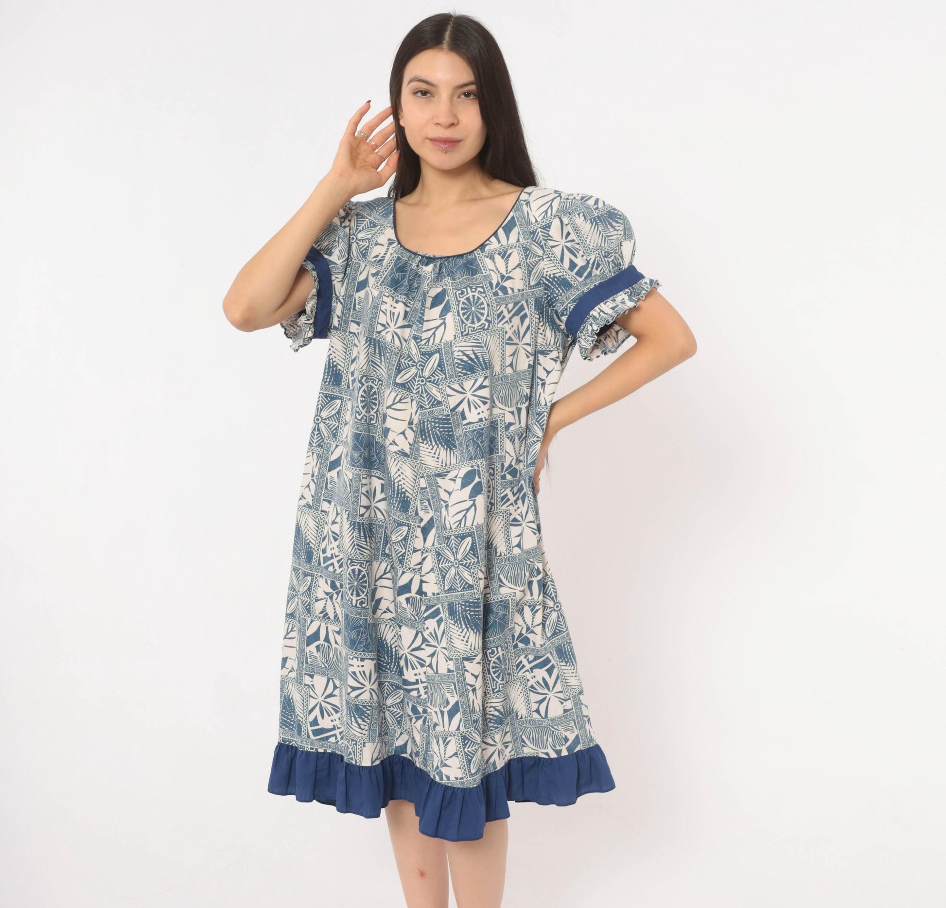 90s Good Times Tapa Print Muumuu Blue White Tropical Patchwork Cotton Knee-Length Medium Large