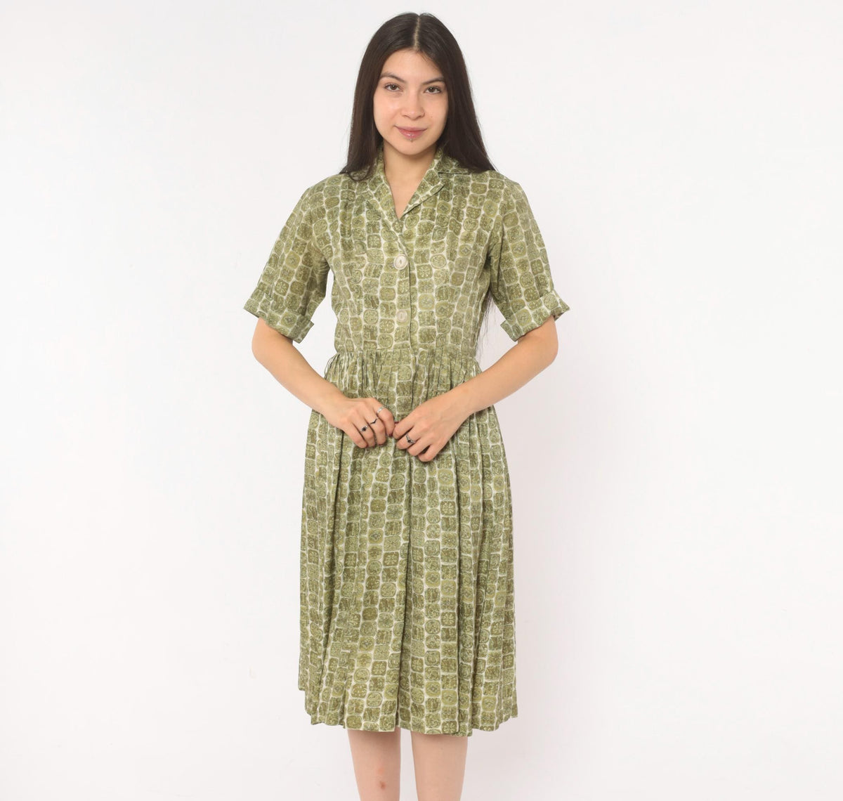 60s Olive Medallion Shirtdress Pleated Skirt Notched Collar Cream Small S