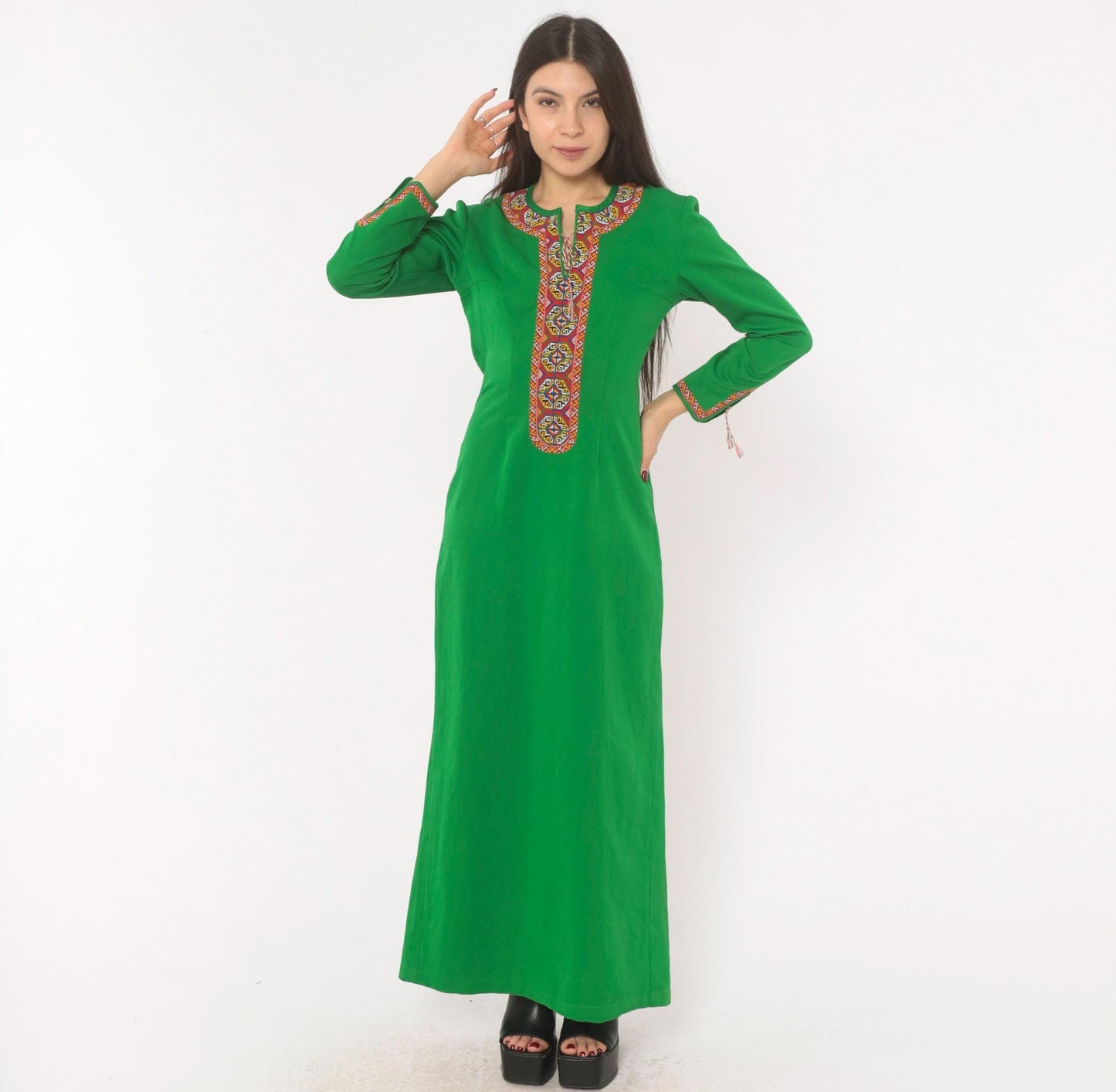 70s Emerald Green Maxi Dress Embroidered Neckline Long Sleeve Kaftan Extra Small XS