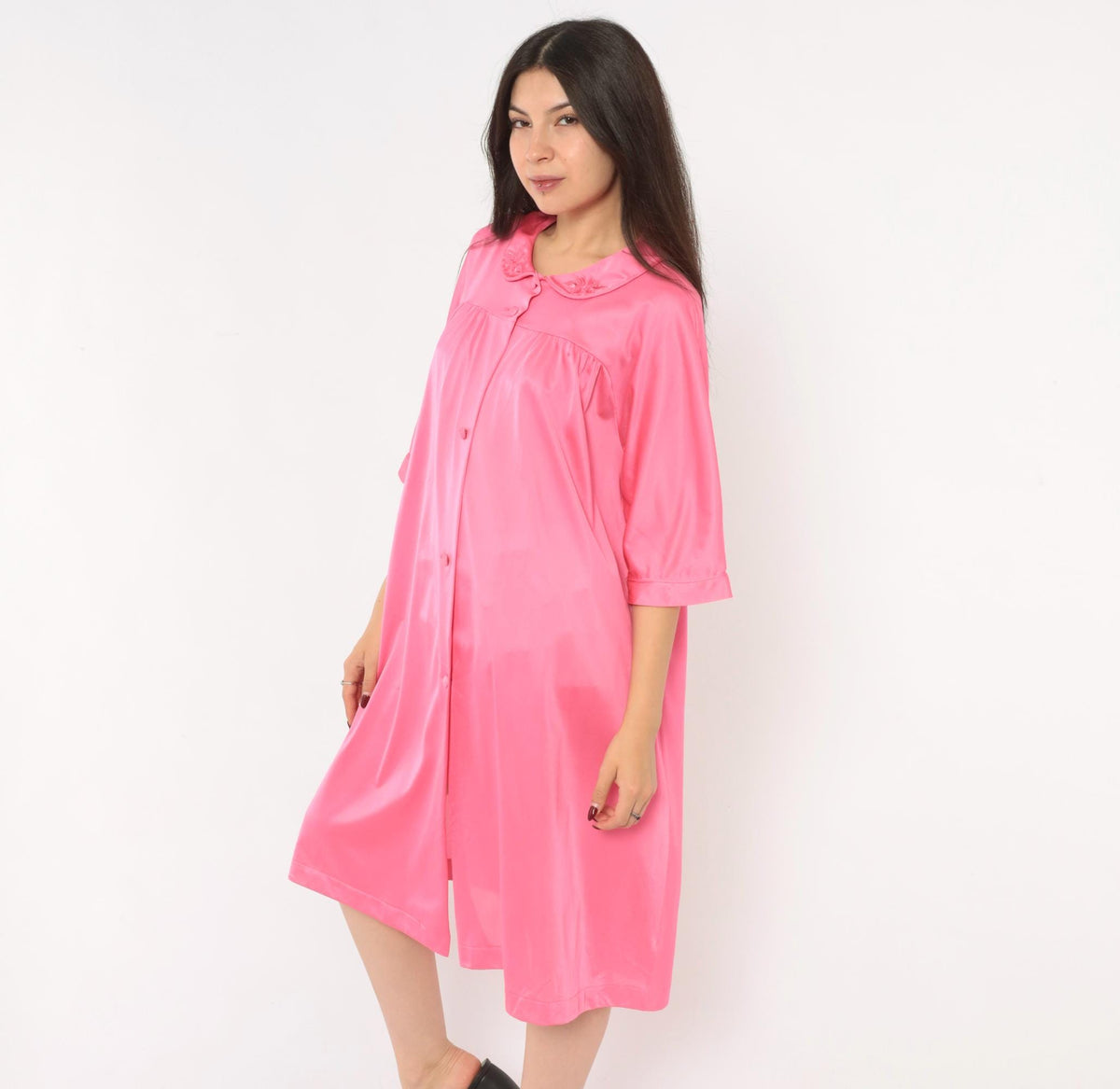 80s Lorraine Pink Satin Robe Peter Pan Collar Embroidered Floral Large