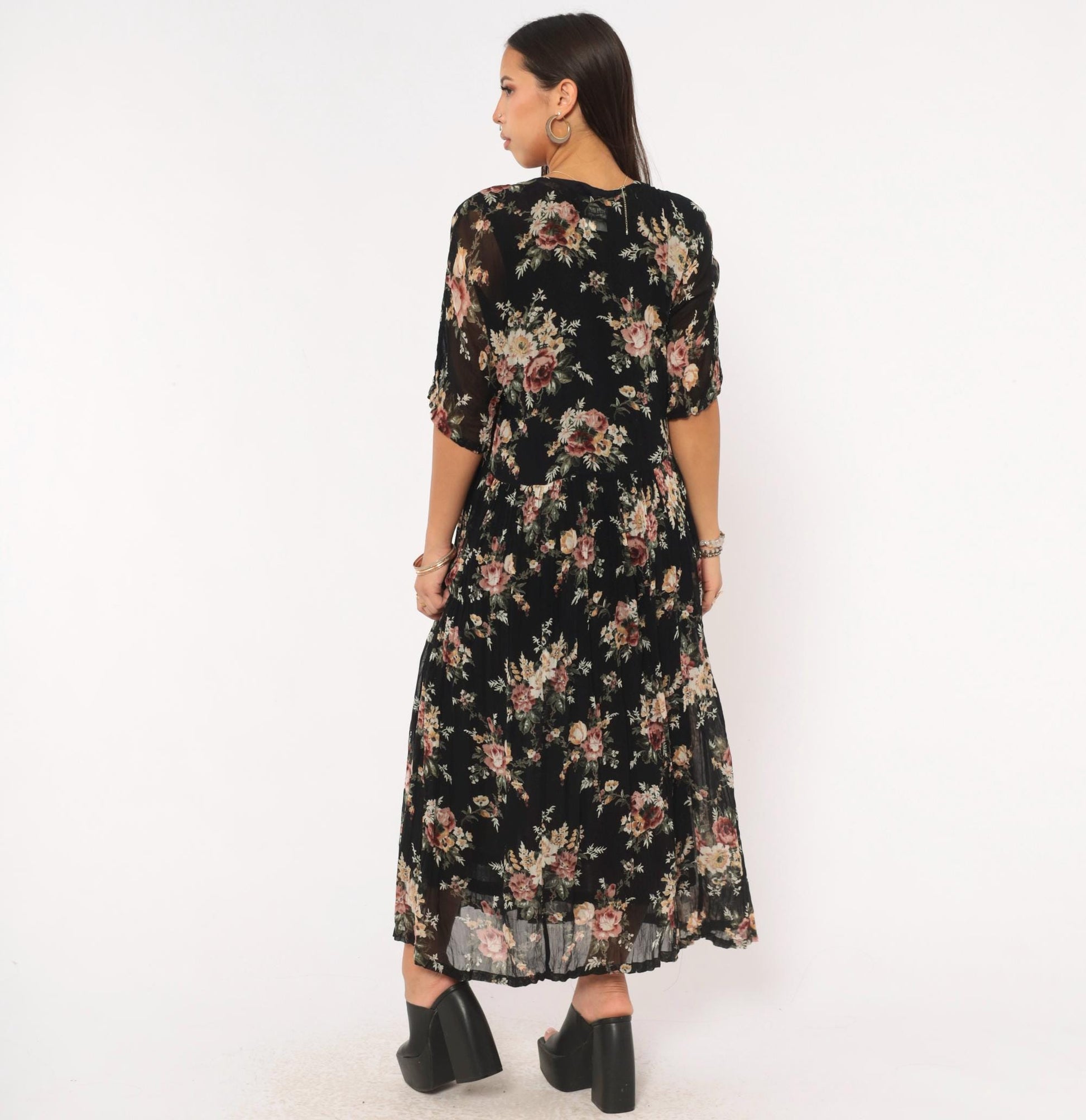 90s Nostalgia Black Floral Maxi Dress V Neck Button Front Crochet Lace Small