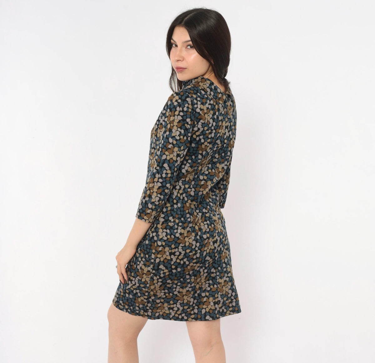 60s Leaf Print Shift Dress Black Crepe Mock Neck Three Quarter Sleeve Extra Small XS