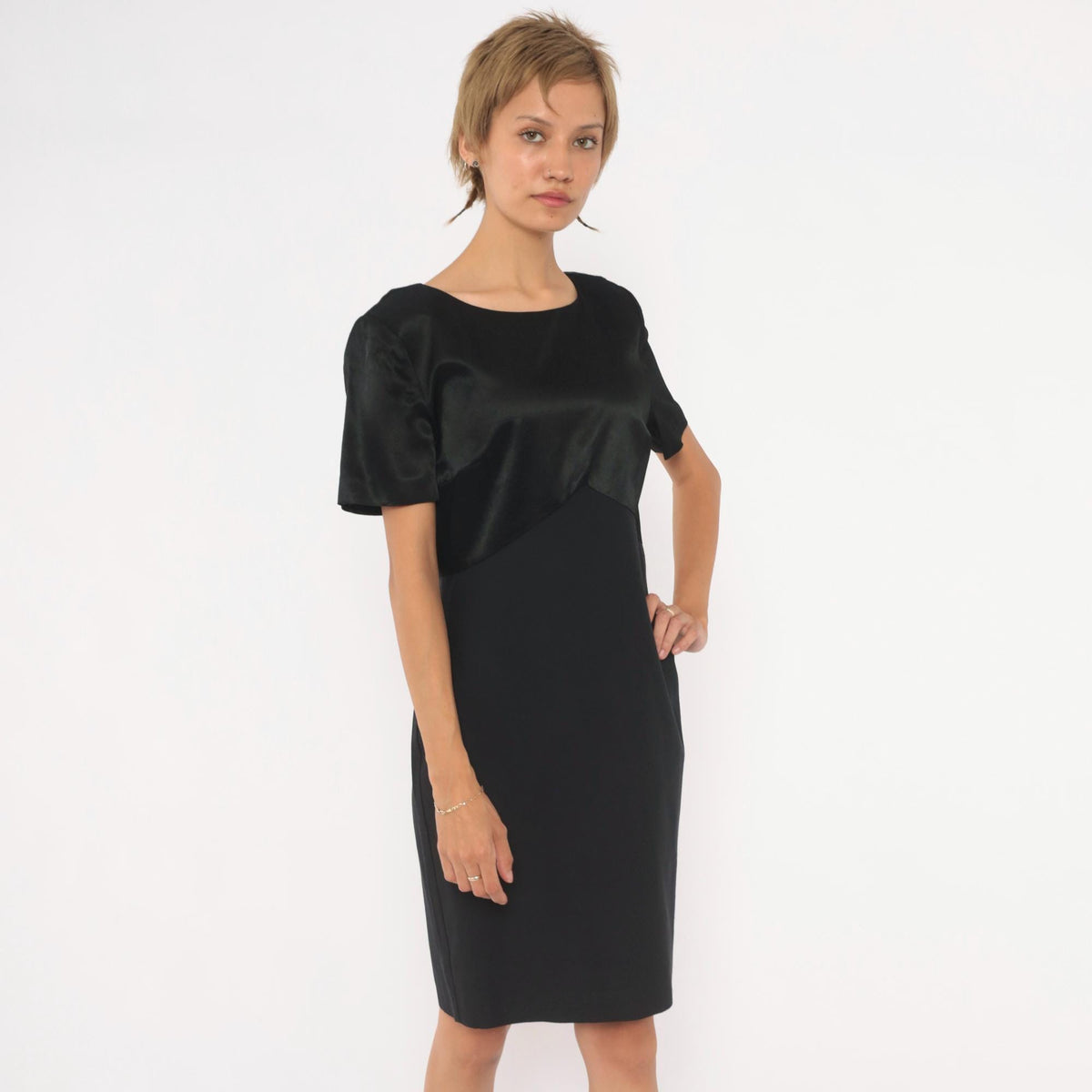 90s Black Satin Bodice Knee-Length Dress Short Sleeve Sheath Medium M