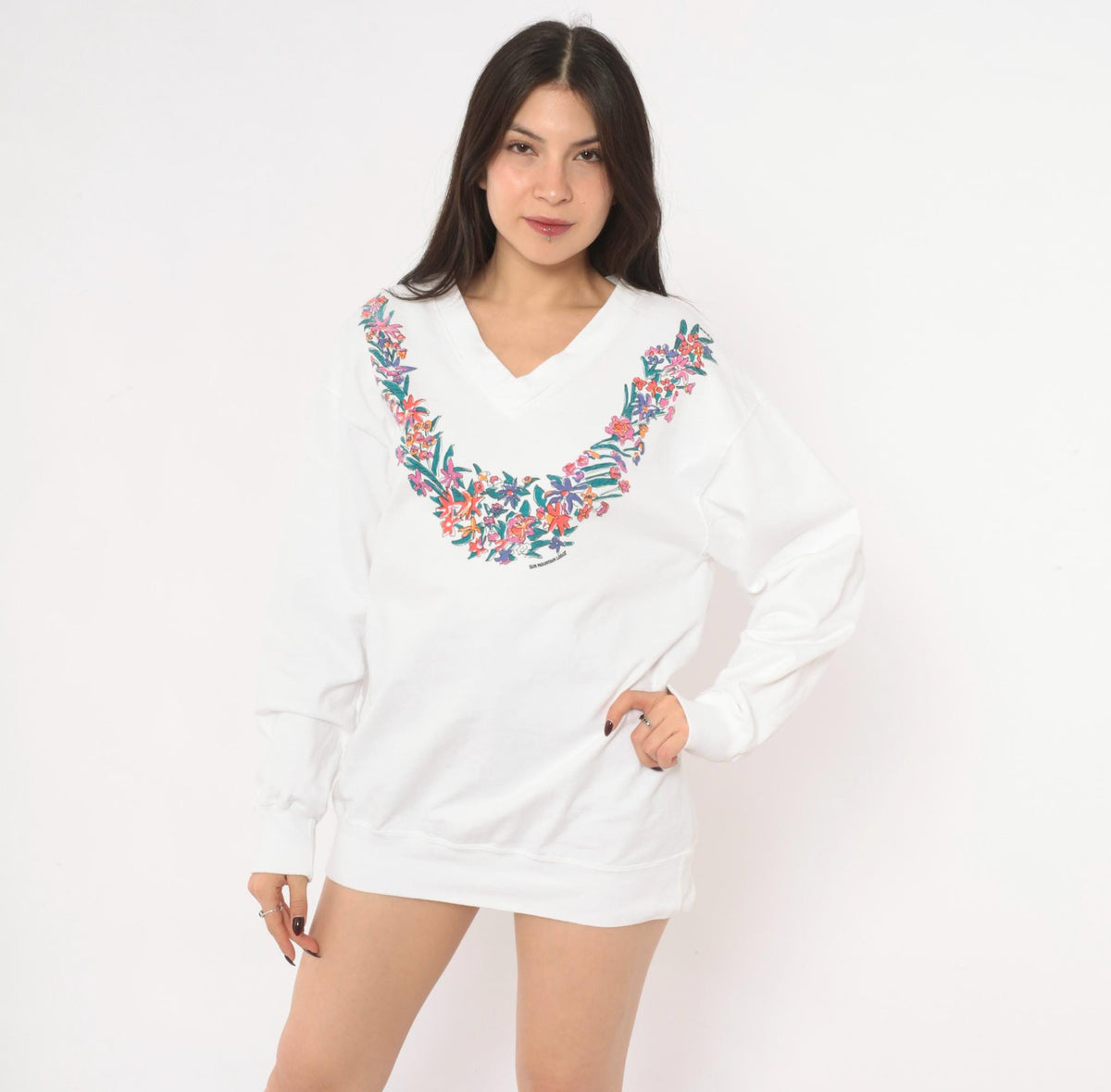 90s L.A. Sportswear Floral V-Neck Sweatshirt White Cotton Pullover Medium M