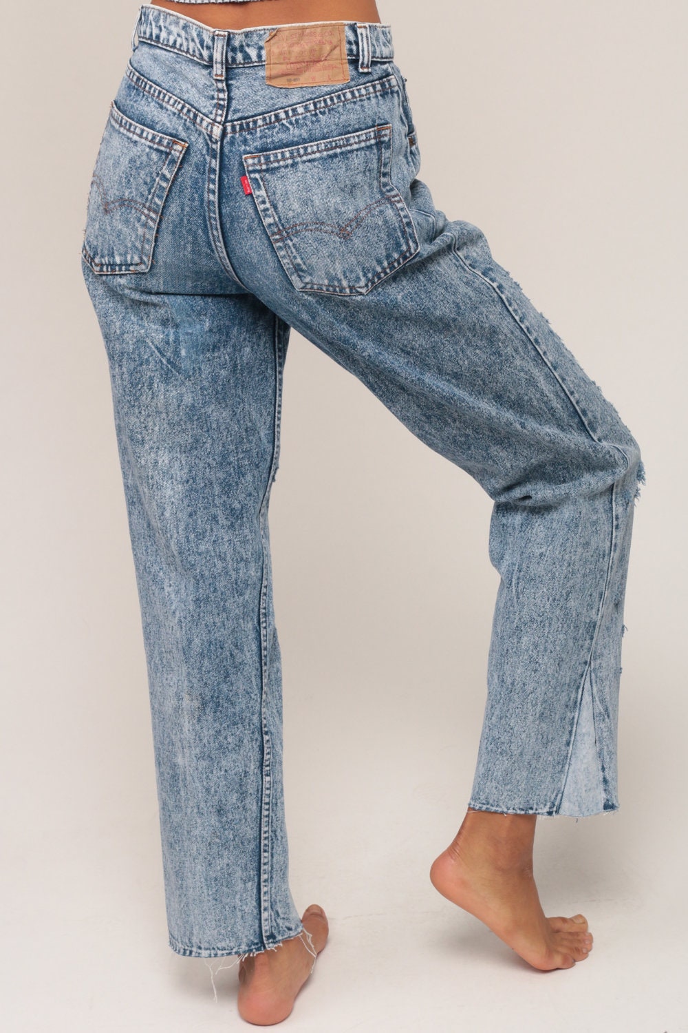 80s Levi's Acid Wash High-Waist Jeans Distressed Denim Small 6