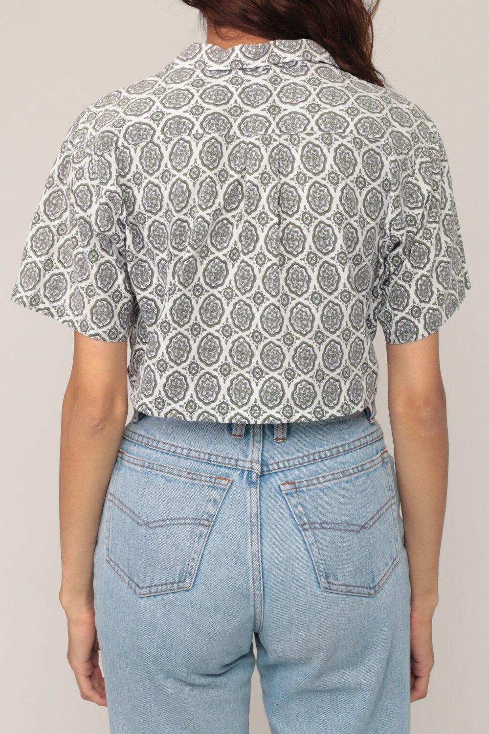 80s Geometric Wallpaper Print Crop Top Button Up Shirt White Cotton Small Medium
