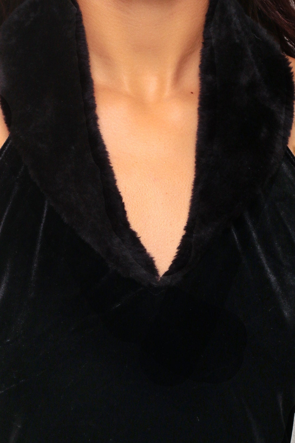 90s Black Velvet Mini Dress Halter Neck Faux Fur Collar Small