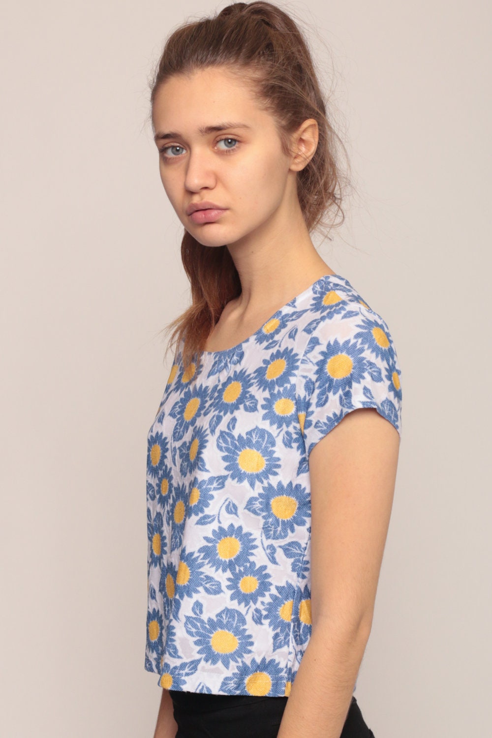 90s Floral T-Shirt Cap Sleeve Blue Yellow Graphic Tee Large