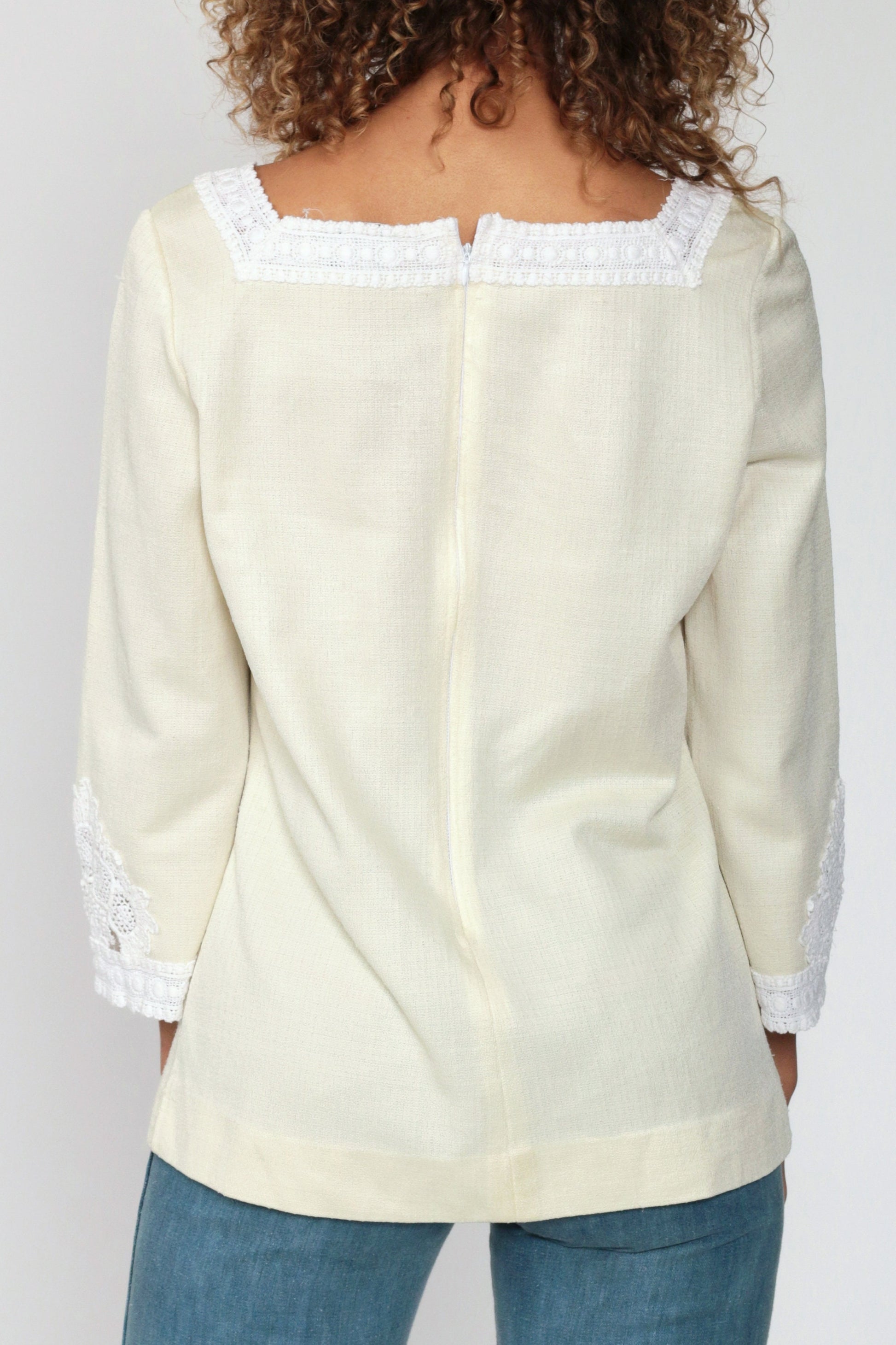 70s Cream Lace Cutout Blouse Long Sleeve Keyhole Top Medium