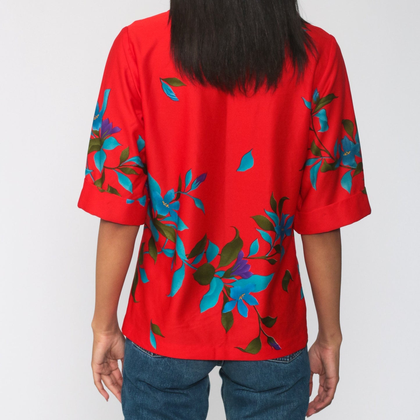 70s Red Floral Blouse Pointed Collar Short Sleeve Polyester Top Medium