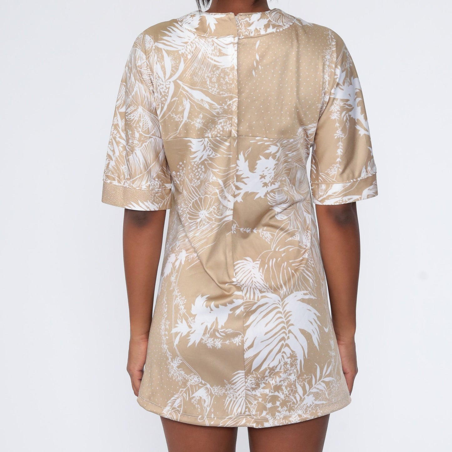 70s Tropical Leaf Print Shift Mini Dress Tan Short Sleeve Medium Large