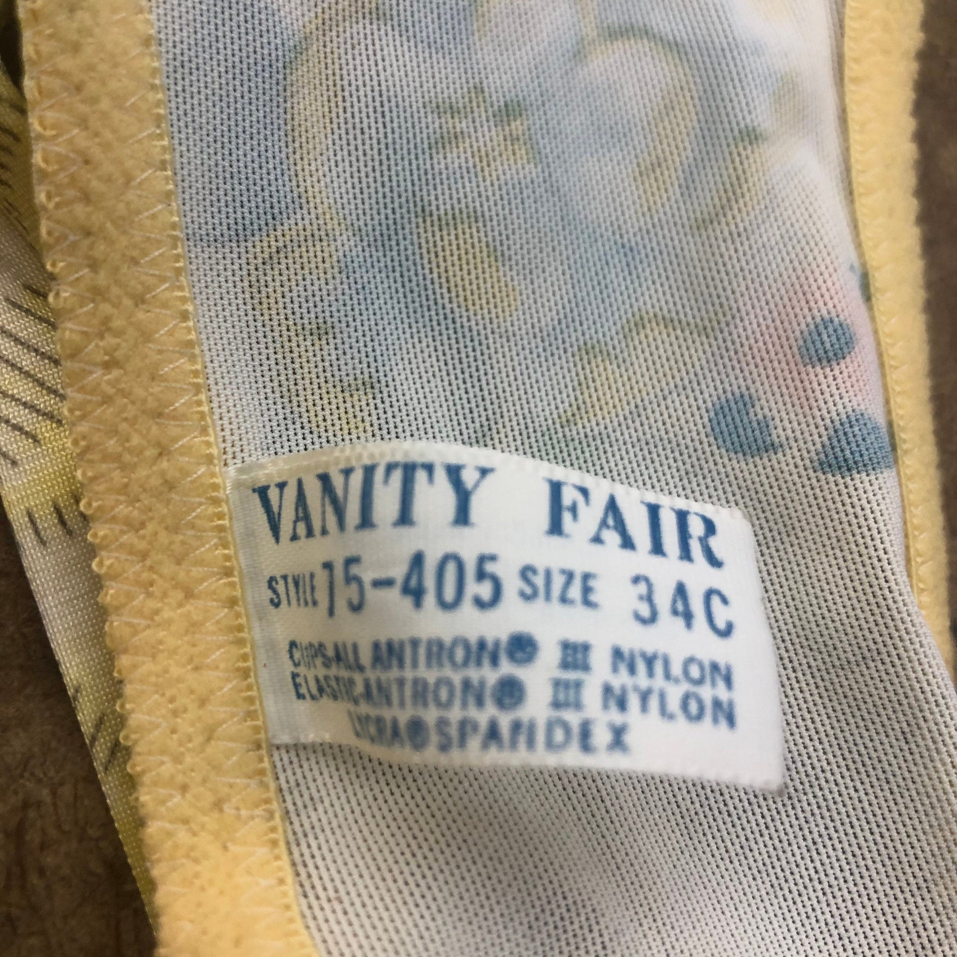 Vanity Fair 70s Floral Bra 34C Tropical Print Vintage Lingerie