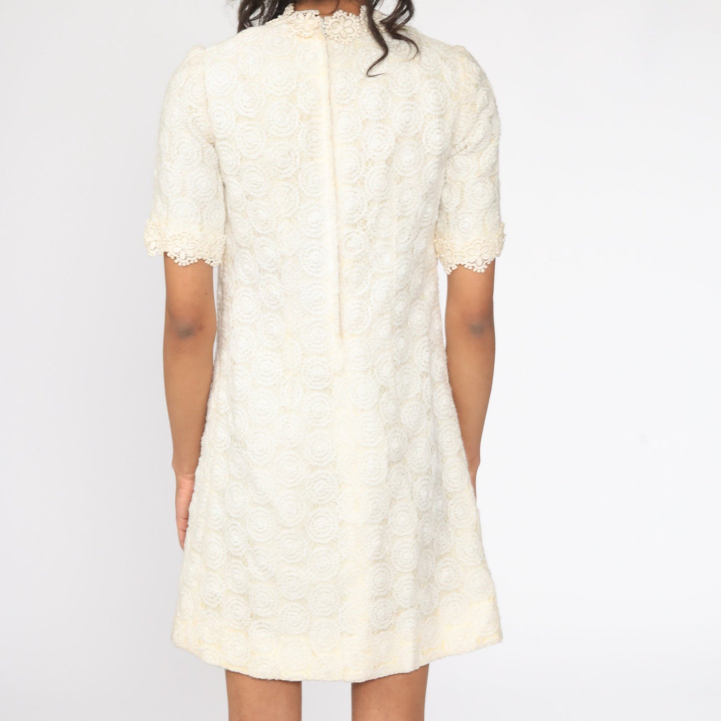 60s White Lace Mini Shift Dress Yellow Lining Mod Party Extra Small