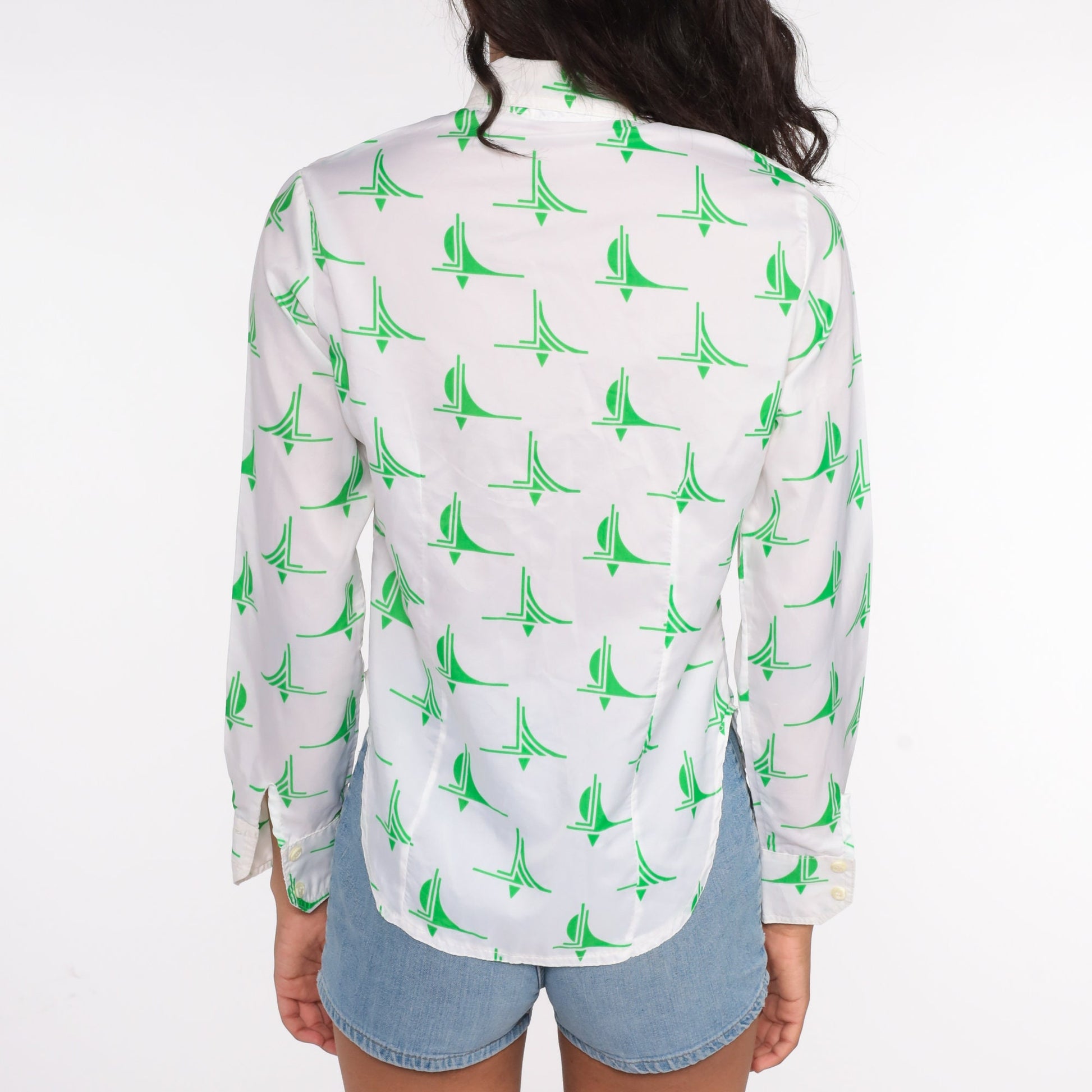 70s Geometric Print Button Up Shirt White Green Long Sleeve Small
