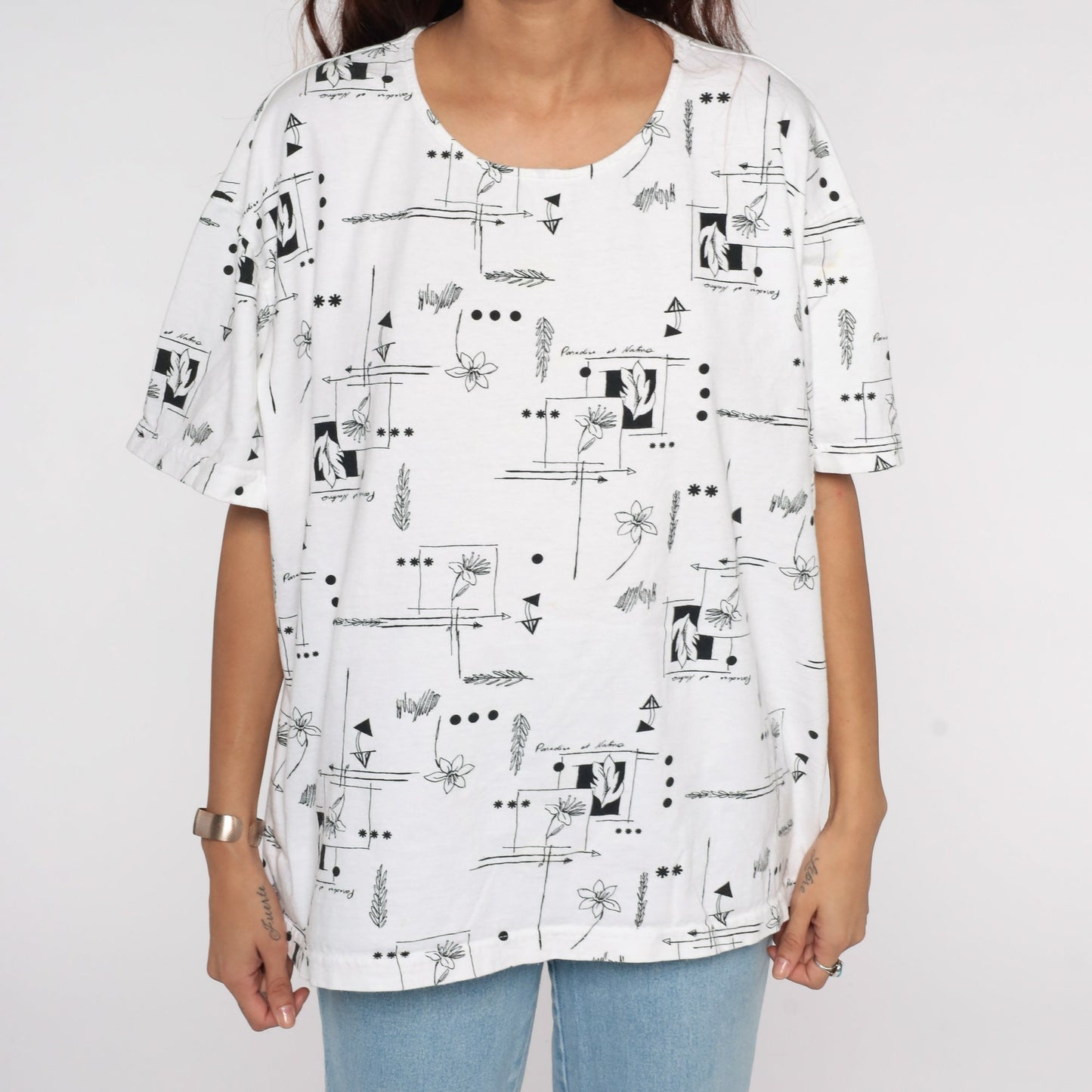 90s Floral Graphic T-Shirt White Black Flower Print Cotton Extra Large XXL
