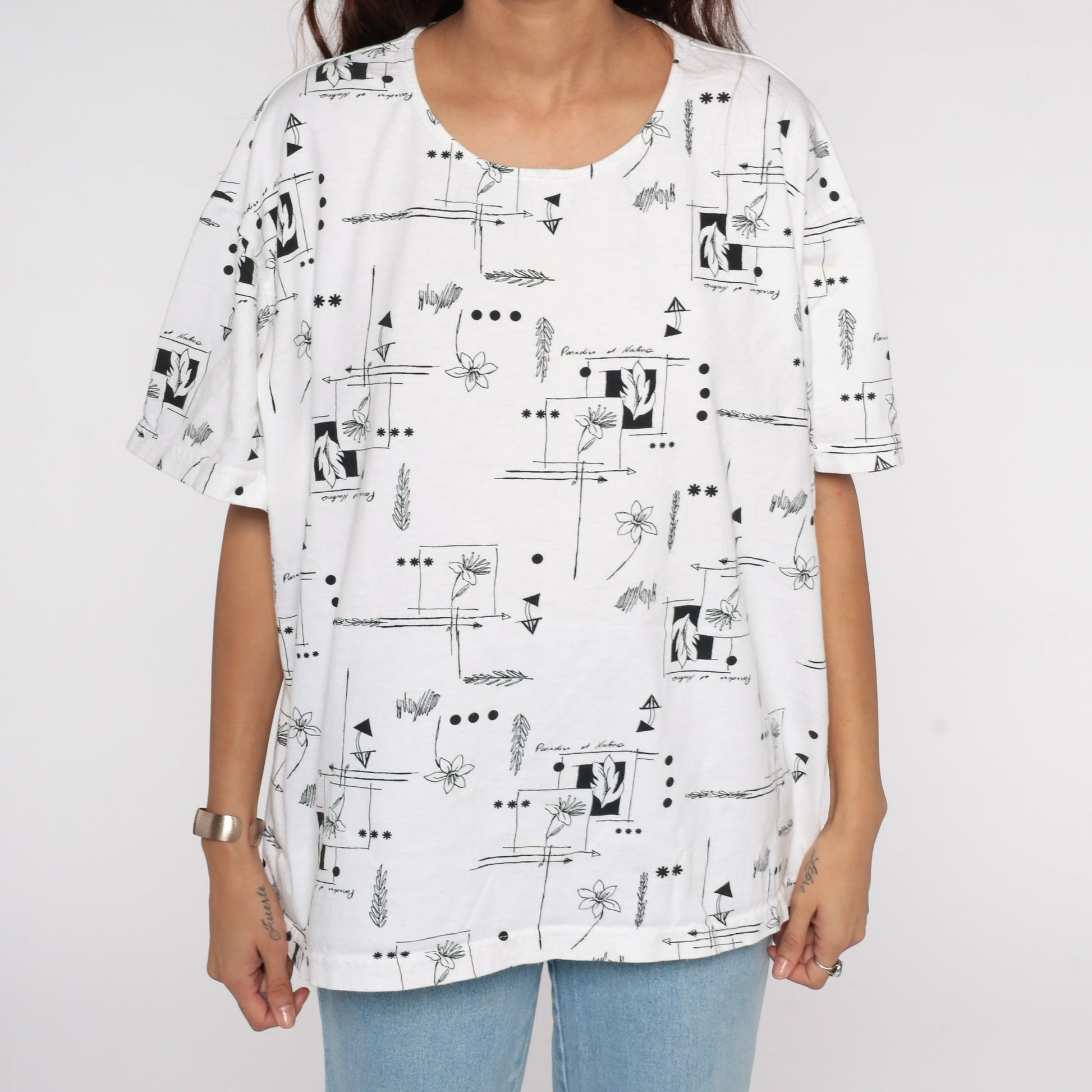 90s Floral Graphic T-Shirt White Black Flower Print Cotton Extra Large XXL