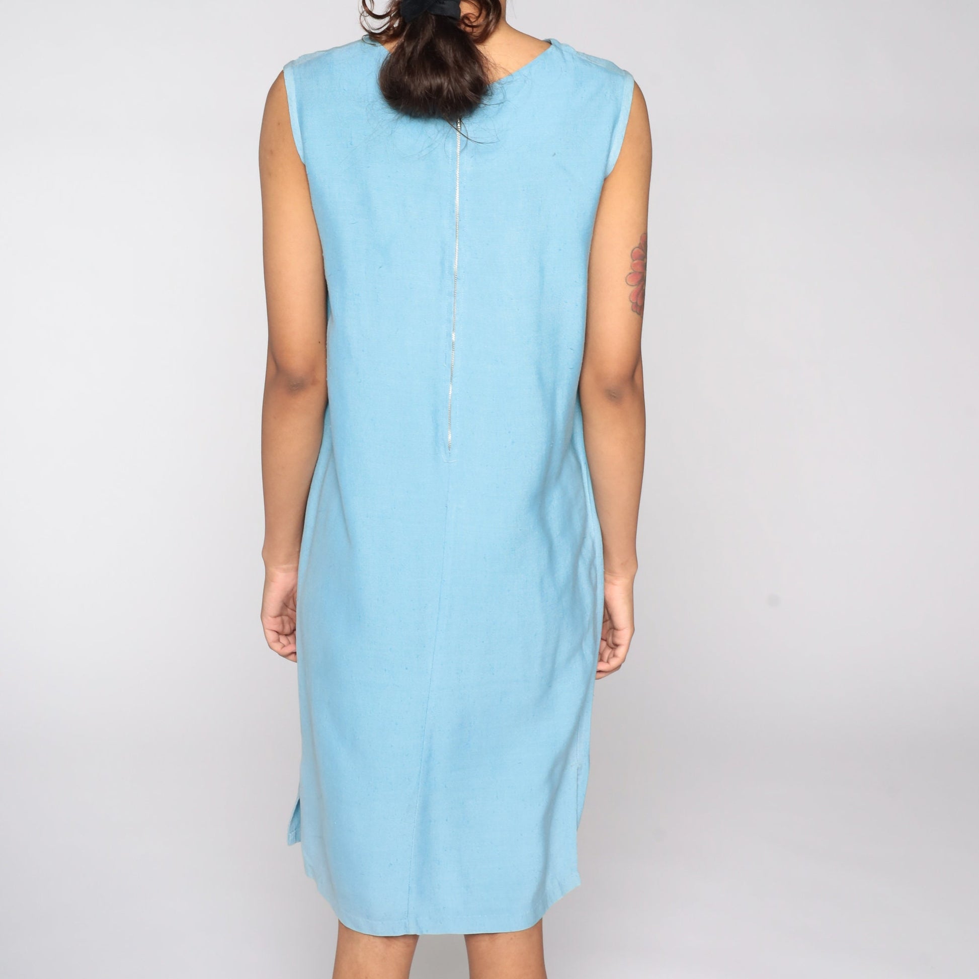 1960s Floral Embroidered Midi Dress Blue Sleeveless Sheath Small