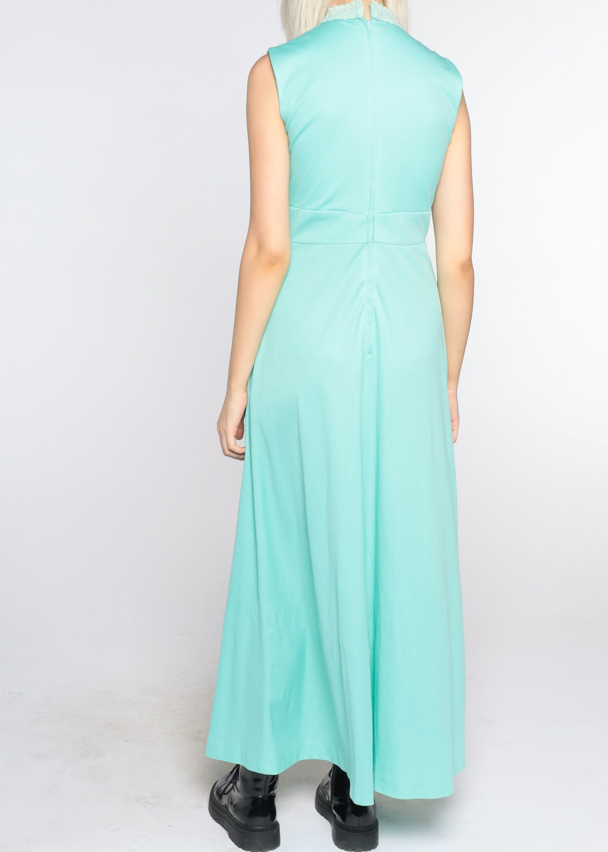 70s Seafoam Maxi Dress Empire Waist Crochet Collar Sleeveless Small