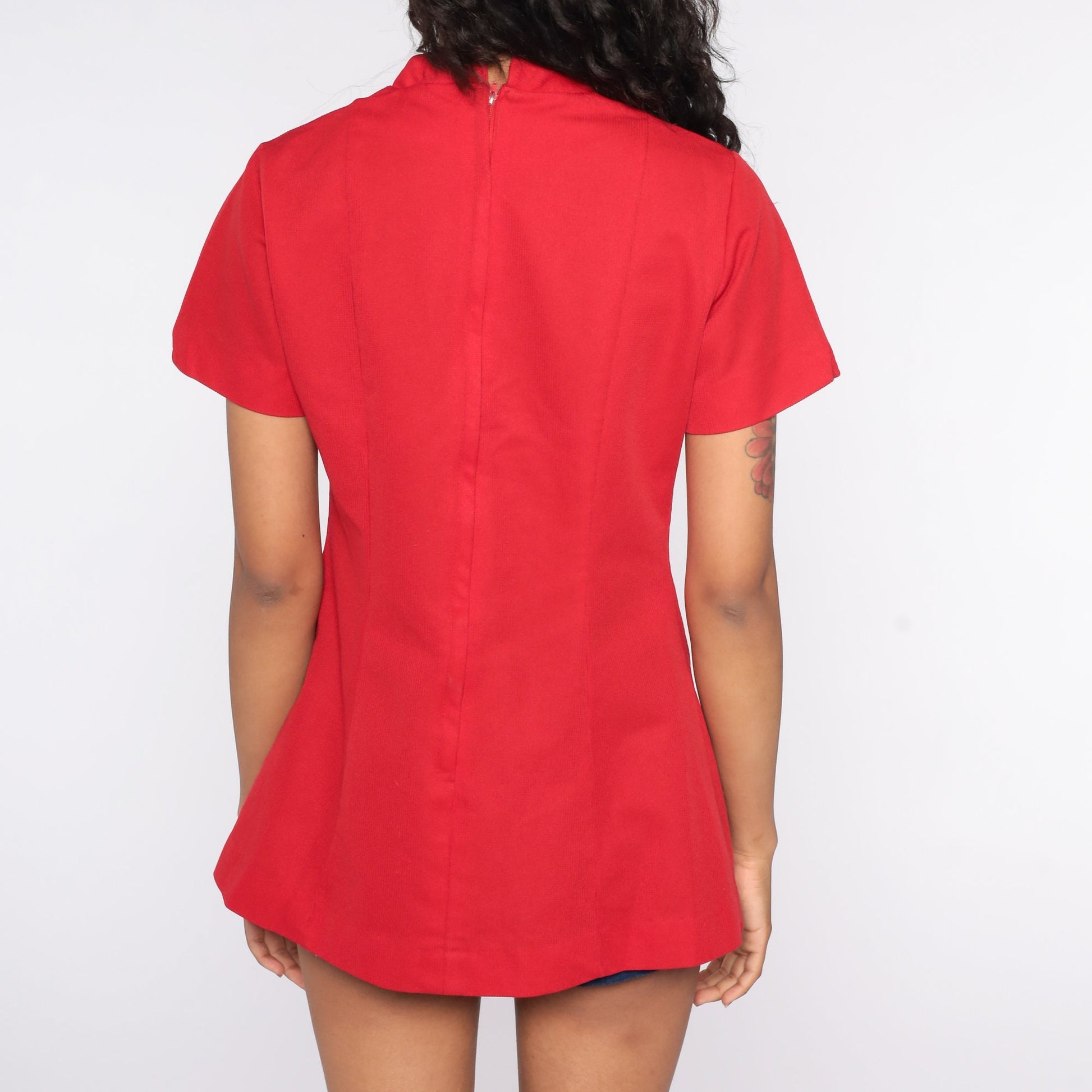70s Red Mandarin Collar Shirt Polyester Short Sleeve Blouse Medium