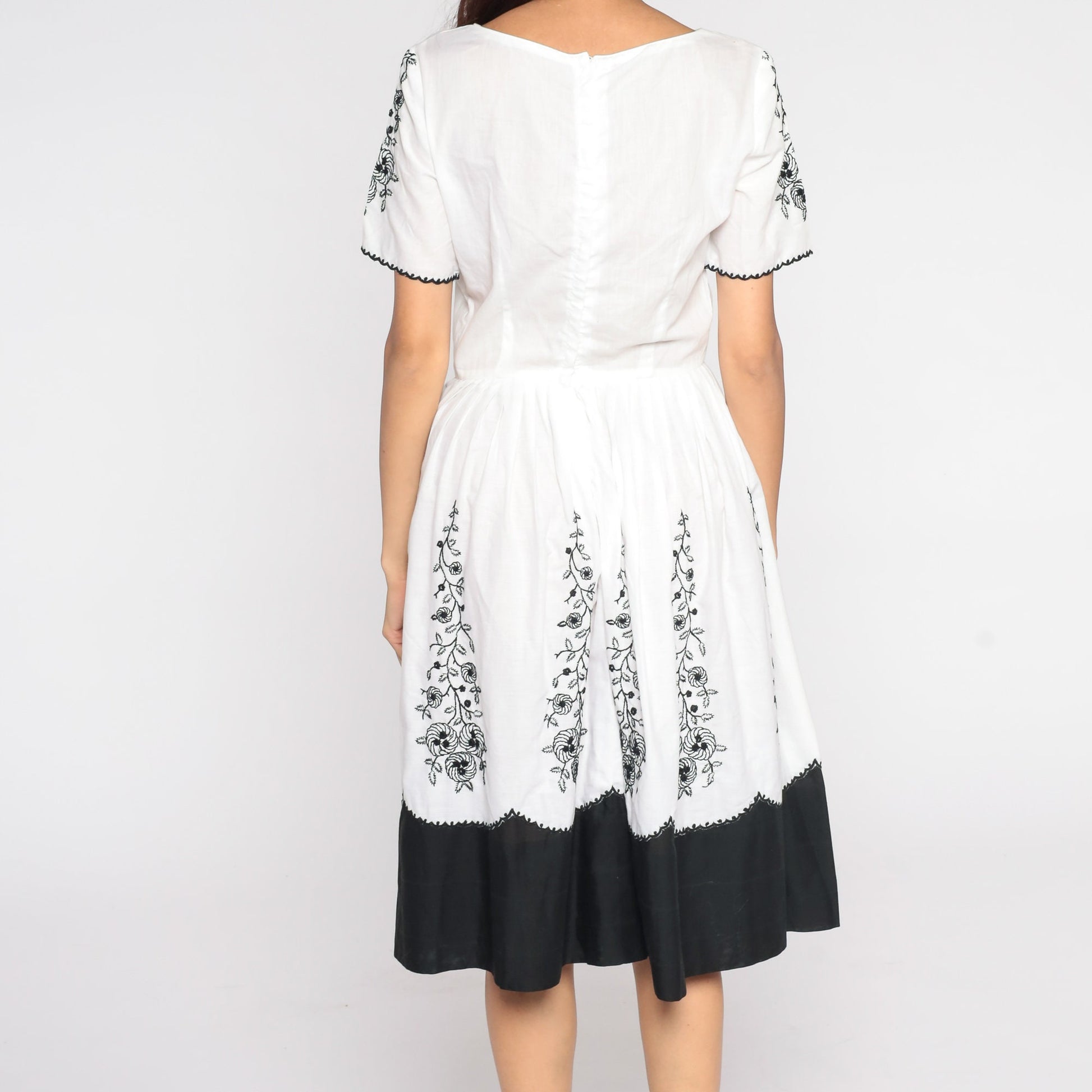 60s L'Aiglon Black White Floral Embroidered Midi Dress Cotton Small