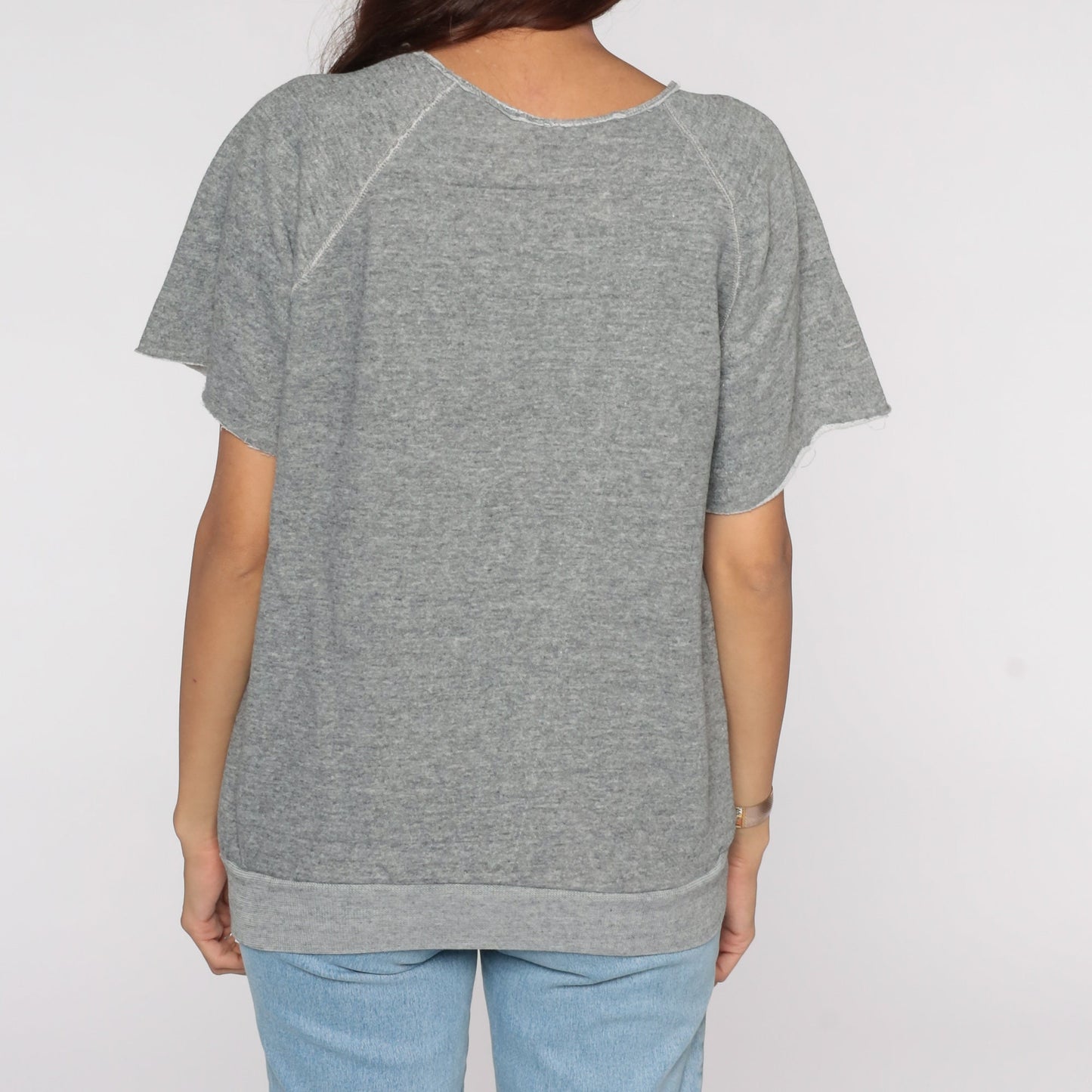 80s Alaska Seagull Graphic Sweatshirt Short Sleeve Kangaroo Pocket Grey Medium