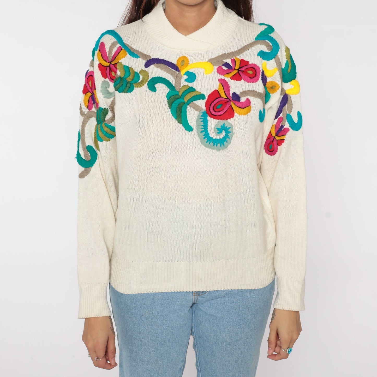 90s Floral Embroidered Cream Knit Sweater Shawl Neck Pullover Medium