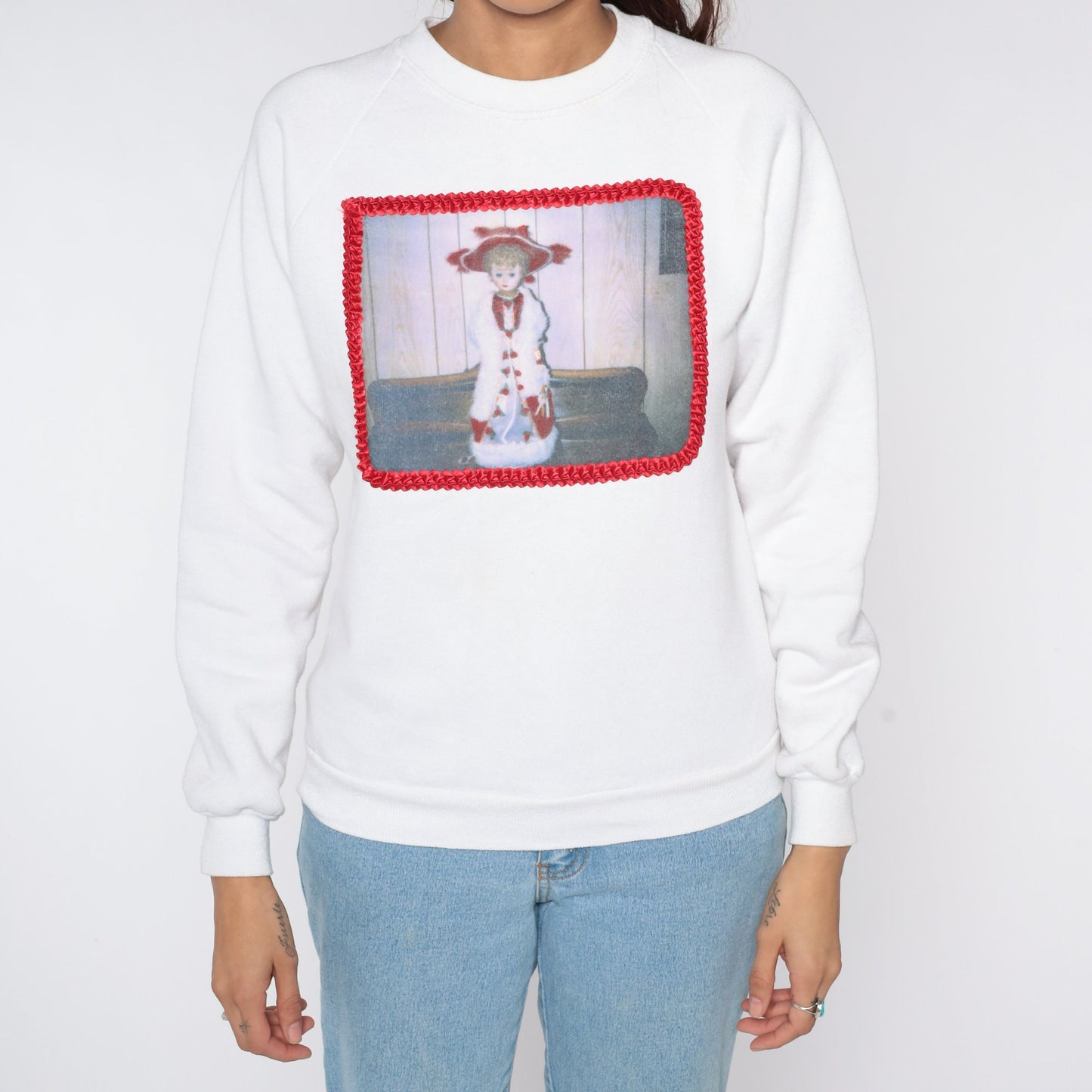 80s Gothic Sweatshirt Victorian Doll Print White Crewneck Small