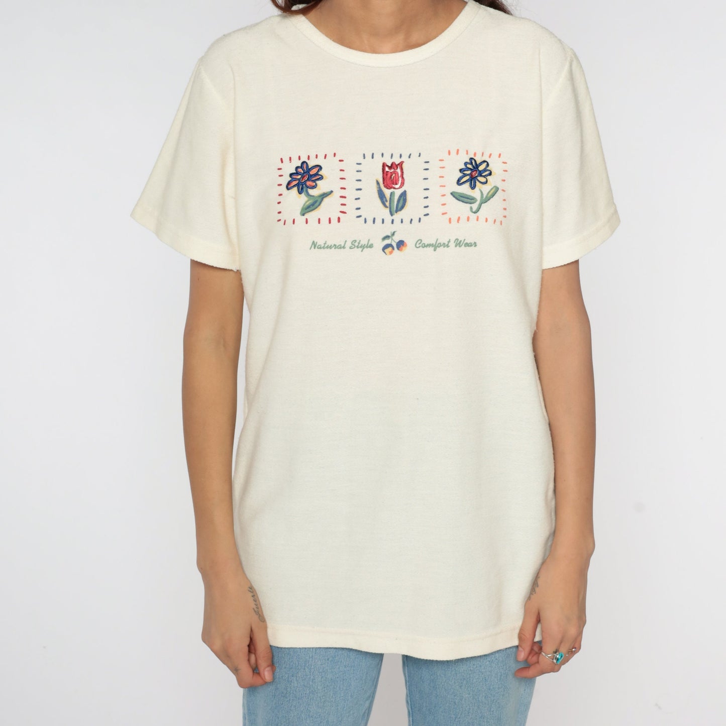90s Floral Embroidered T-Shirt Natural Style Comfort Wear Graphic Tee Small S