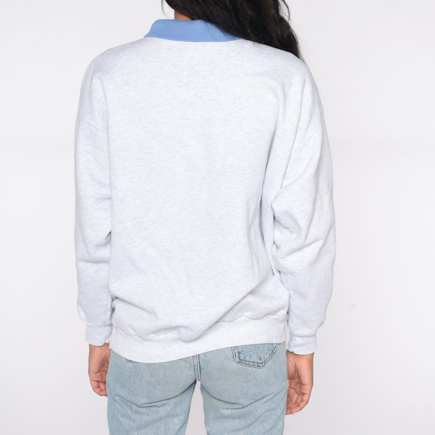 00s Love Is Kind Bible Verse Sweatshirt Grey Collared Graphic Large L