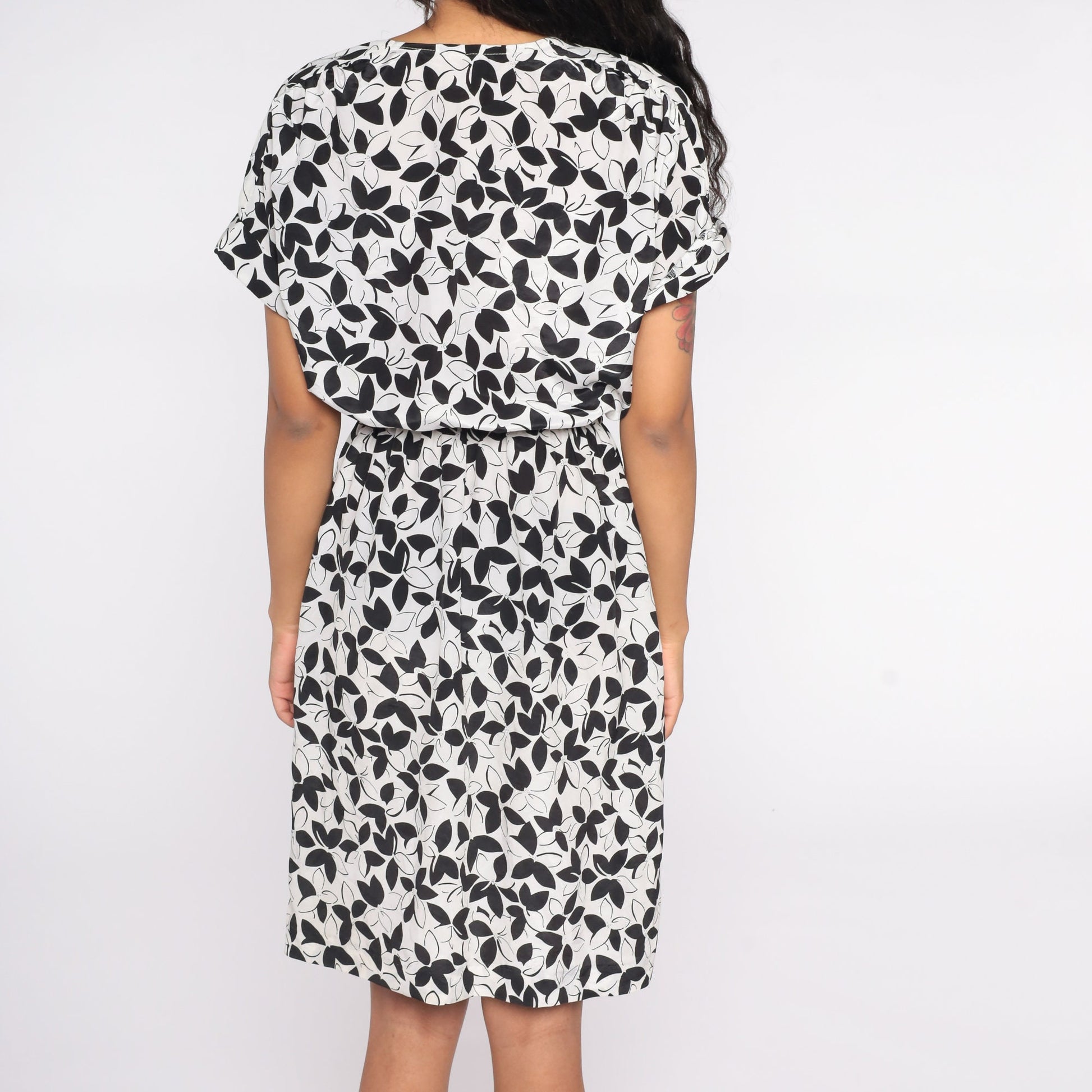 80s Black White Floral Midi Dress Button-Up Short Sleeve Medium