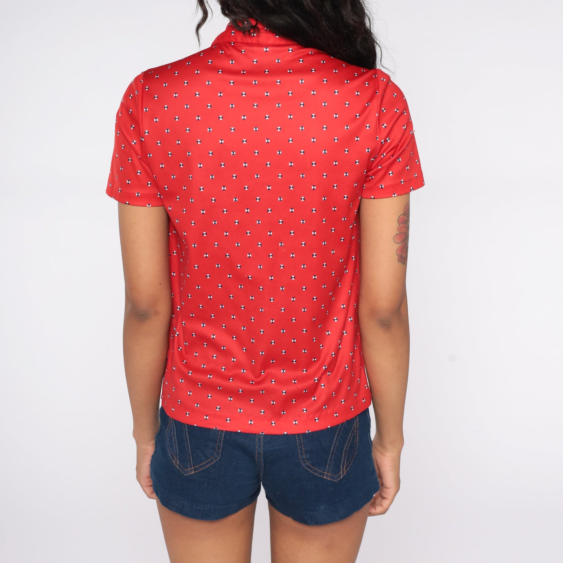 70s Red Ruffle Collar Blouse Short Sleeve Geometric Print Small