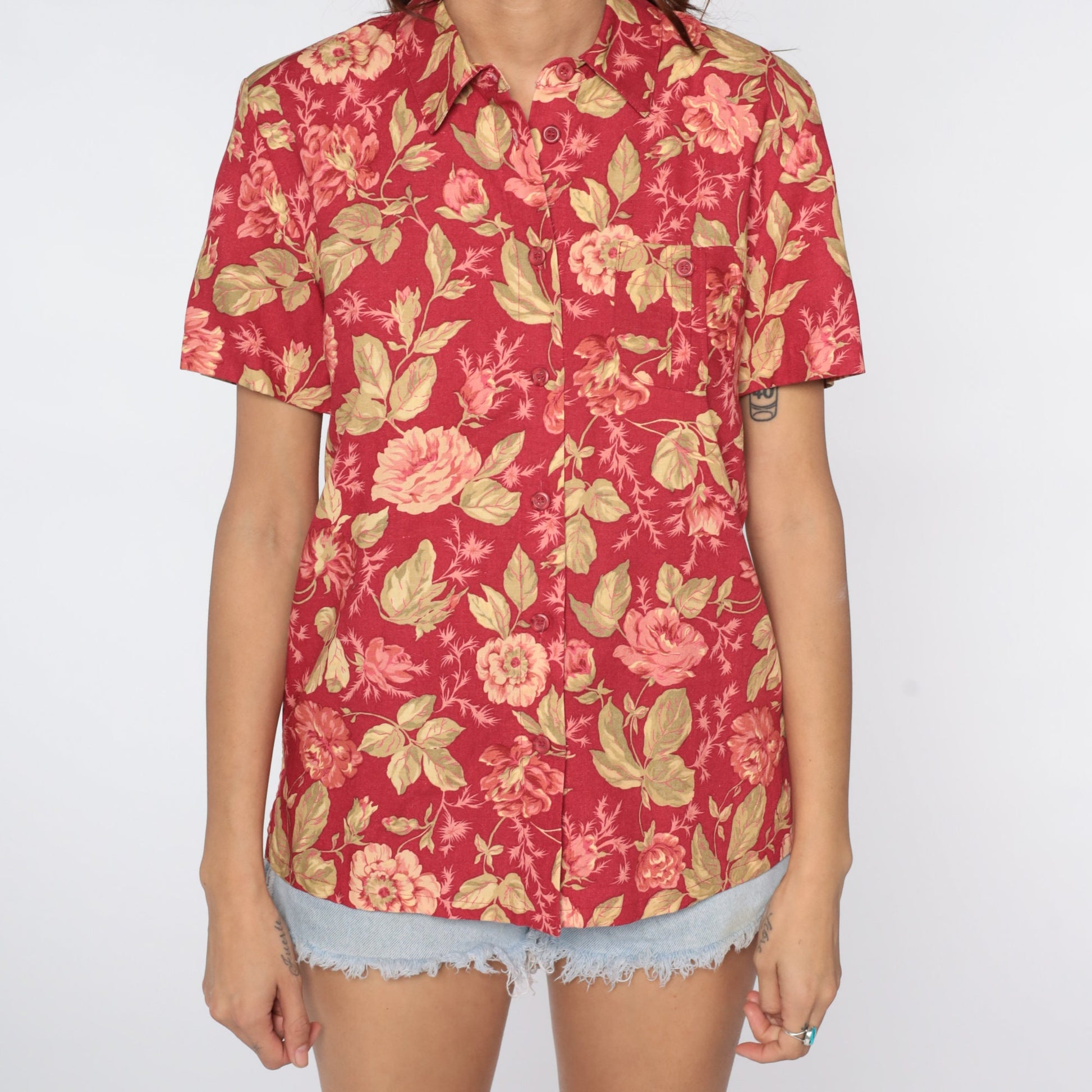 90s Red Floral Rayon Button-Up Blouse Short Sleeve Small