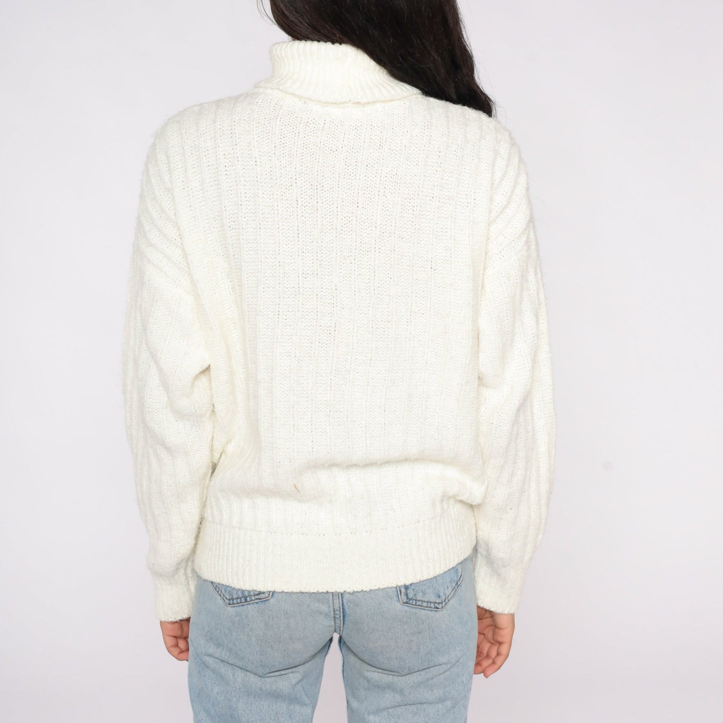 90s White Turtleneck Sweater Angora Blend Textured Pullover Medium