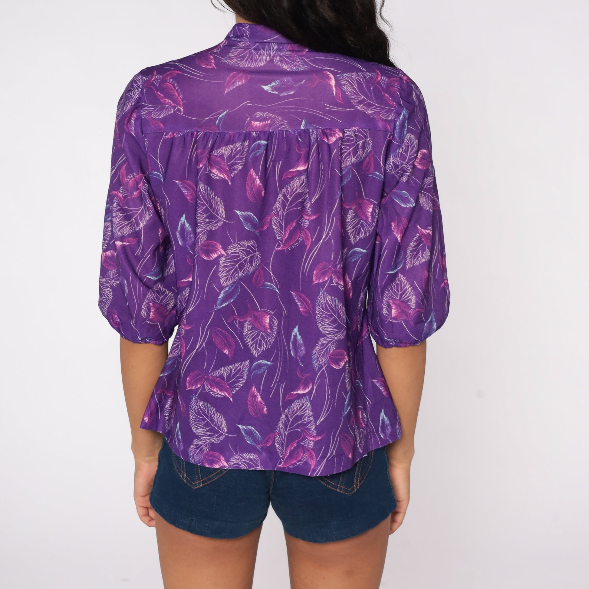 70s Purple Leaf Print Button-Up Blouse Mandarin Collar 3/4 Sleeve Small
