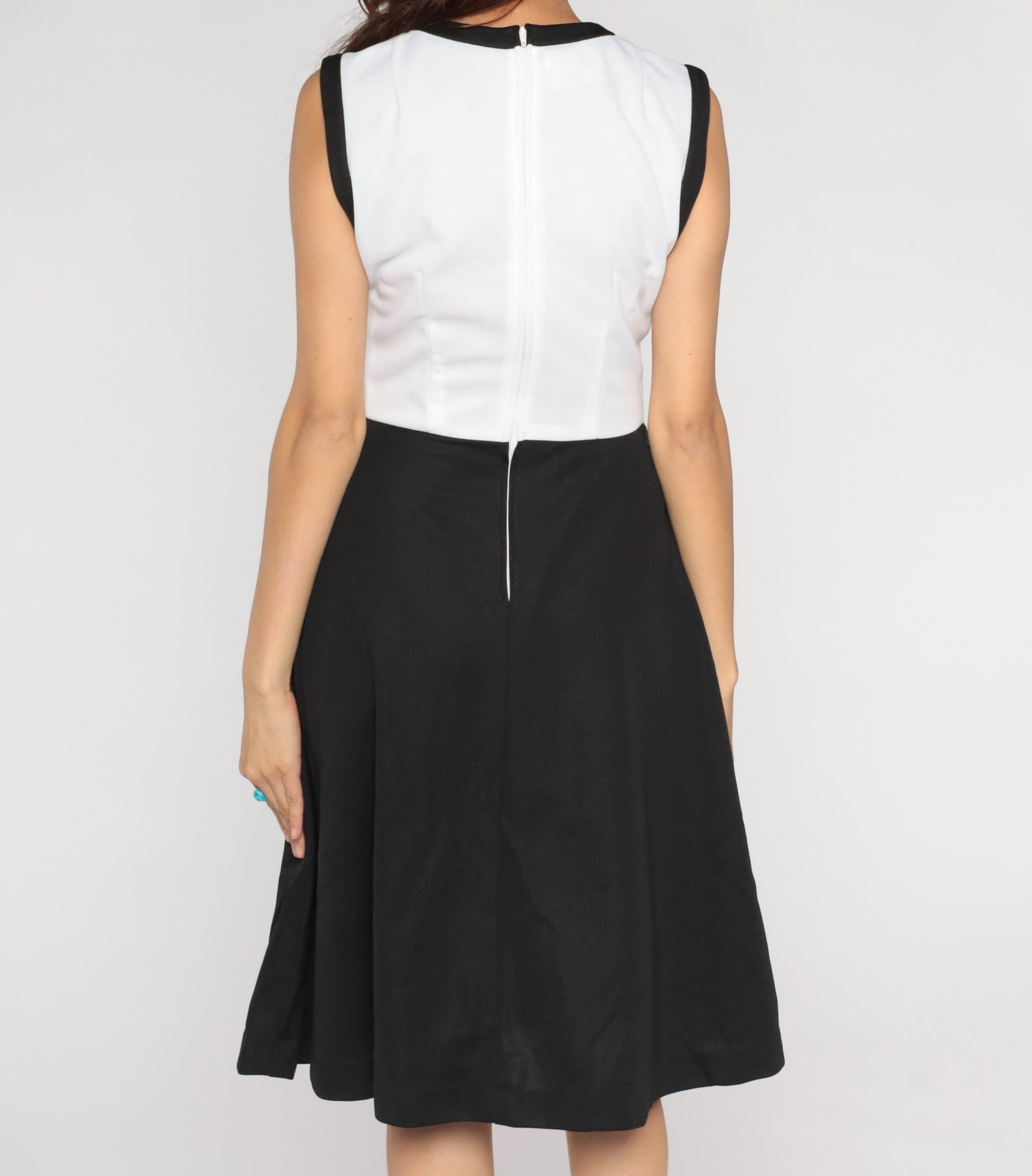 70s Black White Colorblock Midi Dress Sleeveless High Waist V Neck Medium