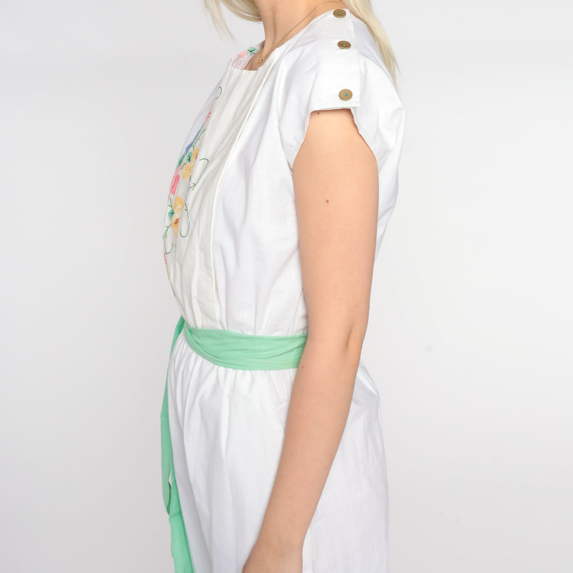 80s White Floral Embroidered Jumpsuit High Waist Tapered Leg Cap Sleeve Medium